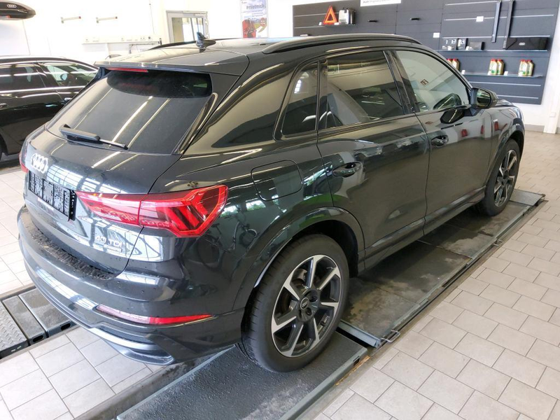 Audi Q3 40TDi Q S LINE/BLACK/19Z./LED/CARPLAY/DAB+/VC — photo 9