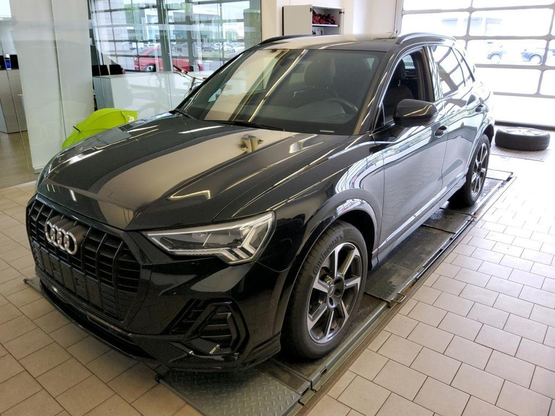 Audi Q3 40TDi Q S LINE/BLACK/19Z./LED/CARPLAY/DAB+/VC