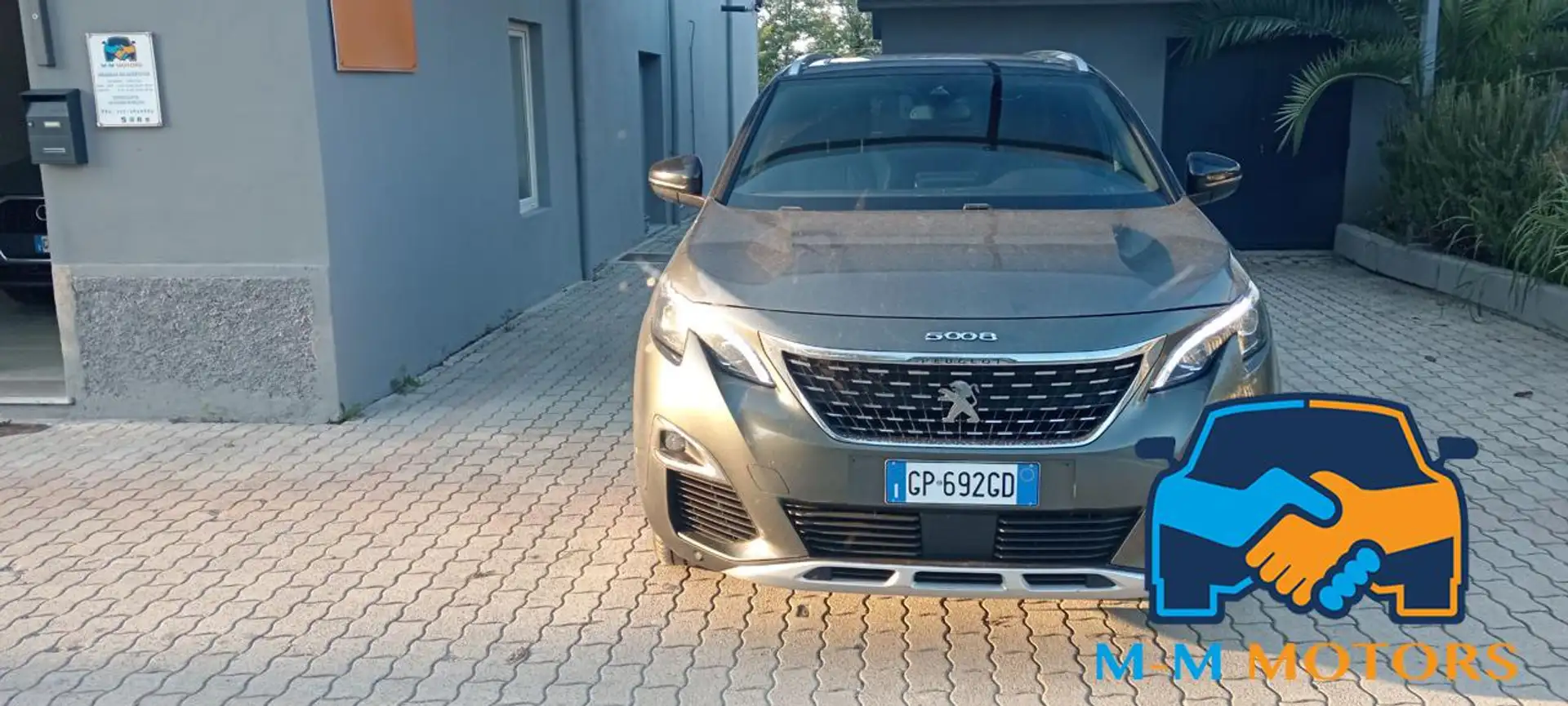 Peugeot 5008 BlueHDi 130 S&S EAT8 GT Line Bronzo - 2