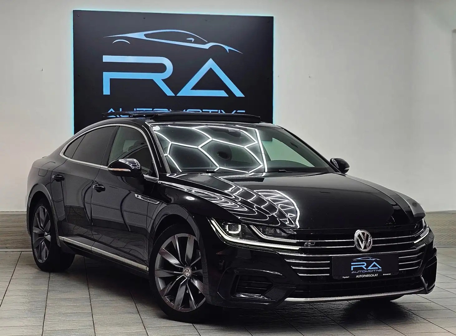 Volkswagen Arteon R-Line 2.0 TDI DSG Schwarz - 1
