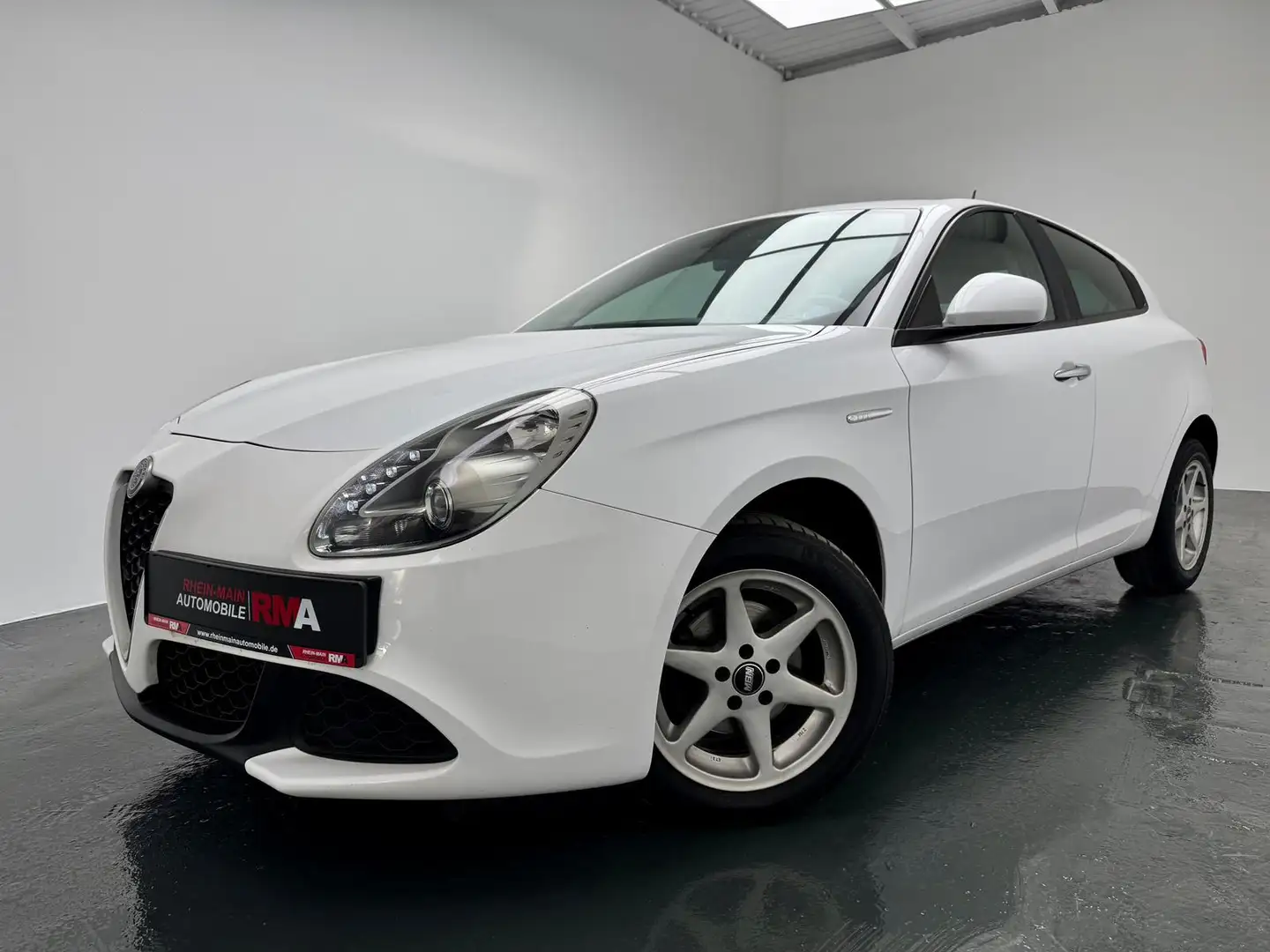 Alfa Romeo Giulietta Basis 1.6 JTD +KLIMA+GUTER-ZUSTAND+ALU Weiß - 1