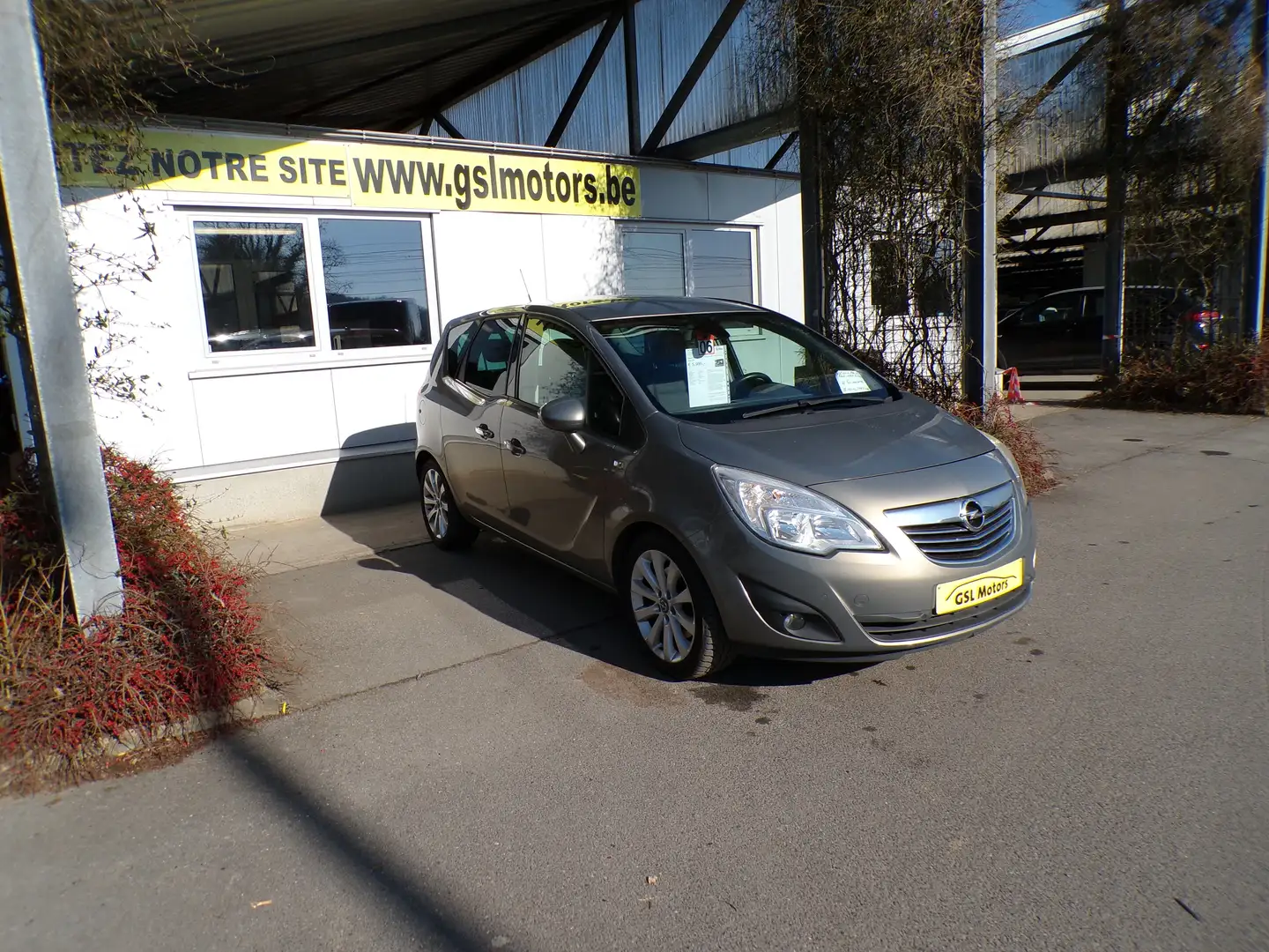 Opel Meriva 1.7CDTi 110cv brun 01/13 Airco Capteurs Radio USB Brun - 1