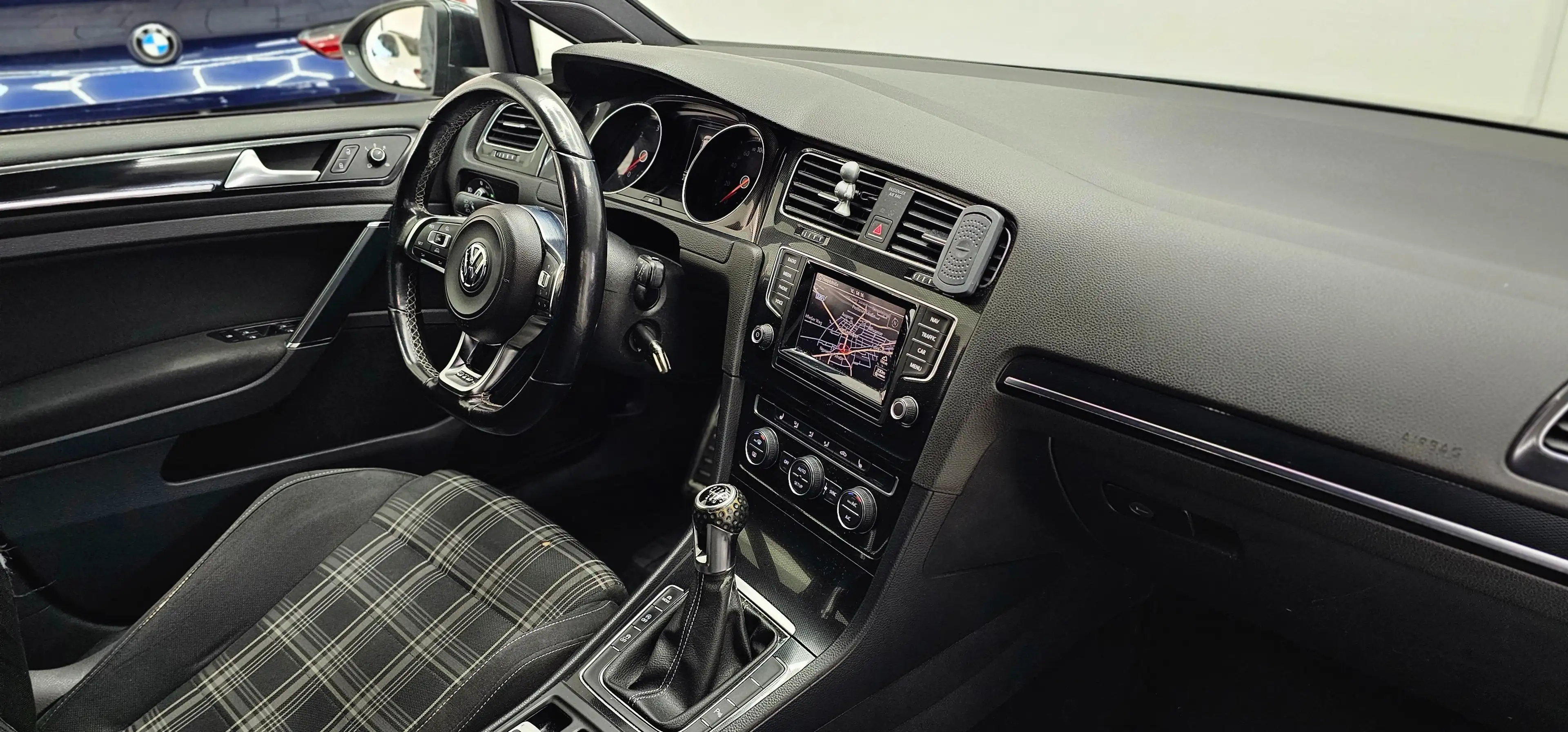 Volkswagen Golf GTD GTD BMT — photo 12