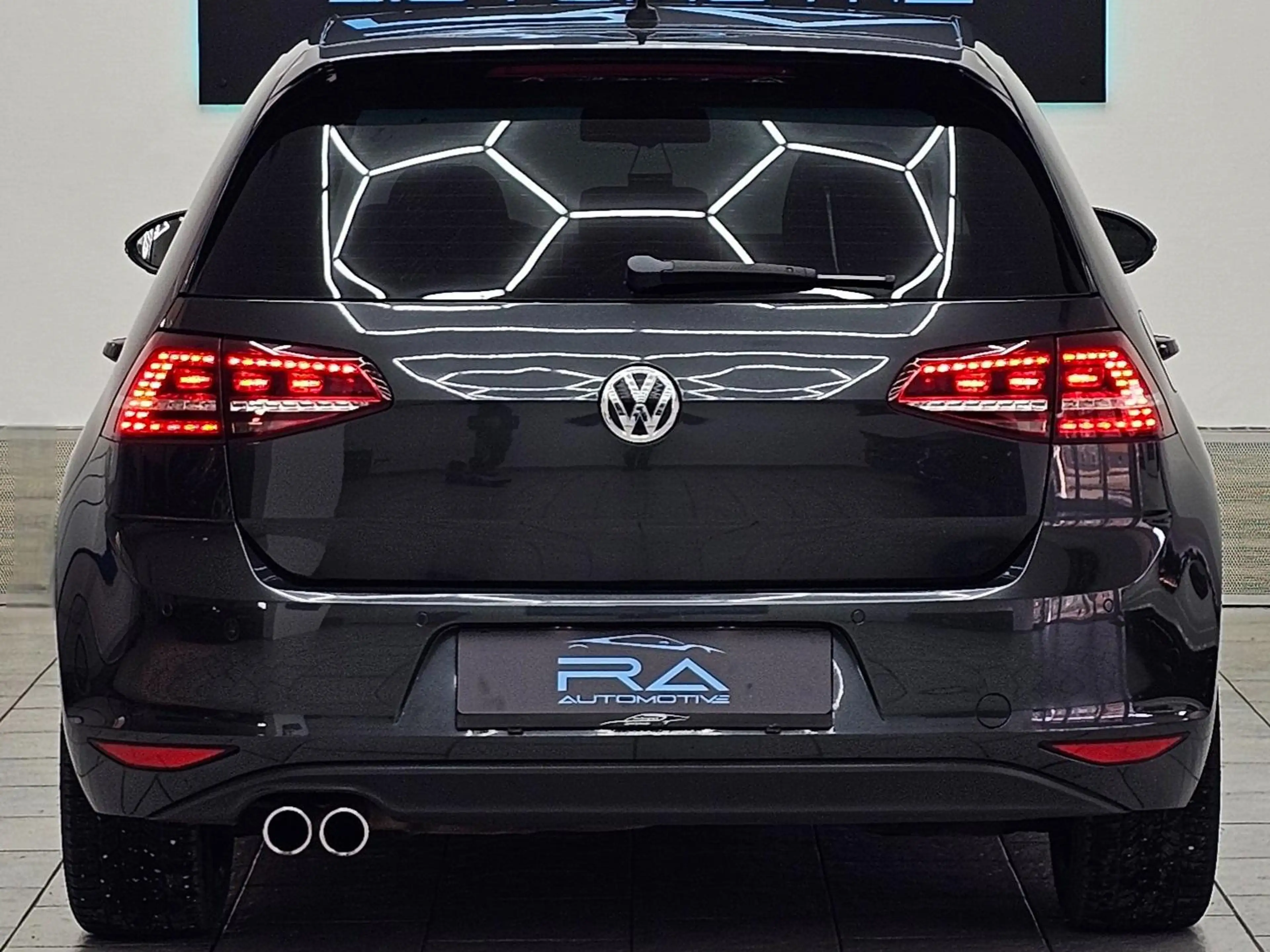 Volkswagen Golf GTD GTD BMT — photo 5