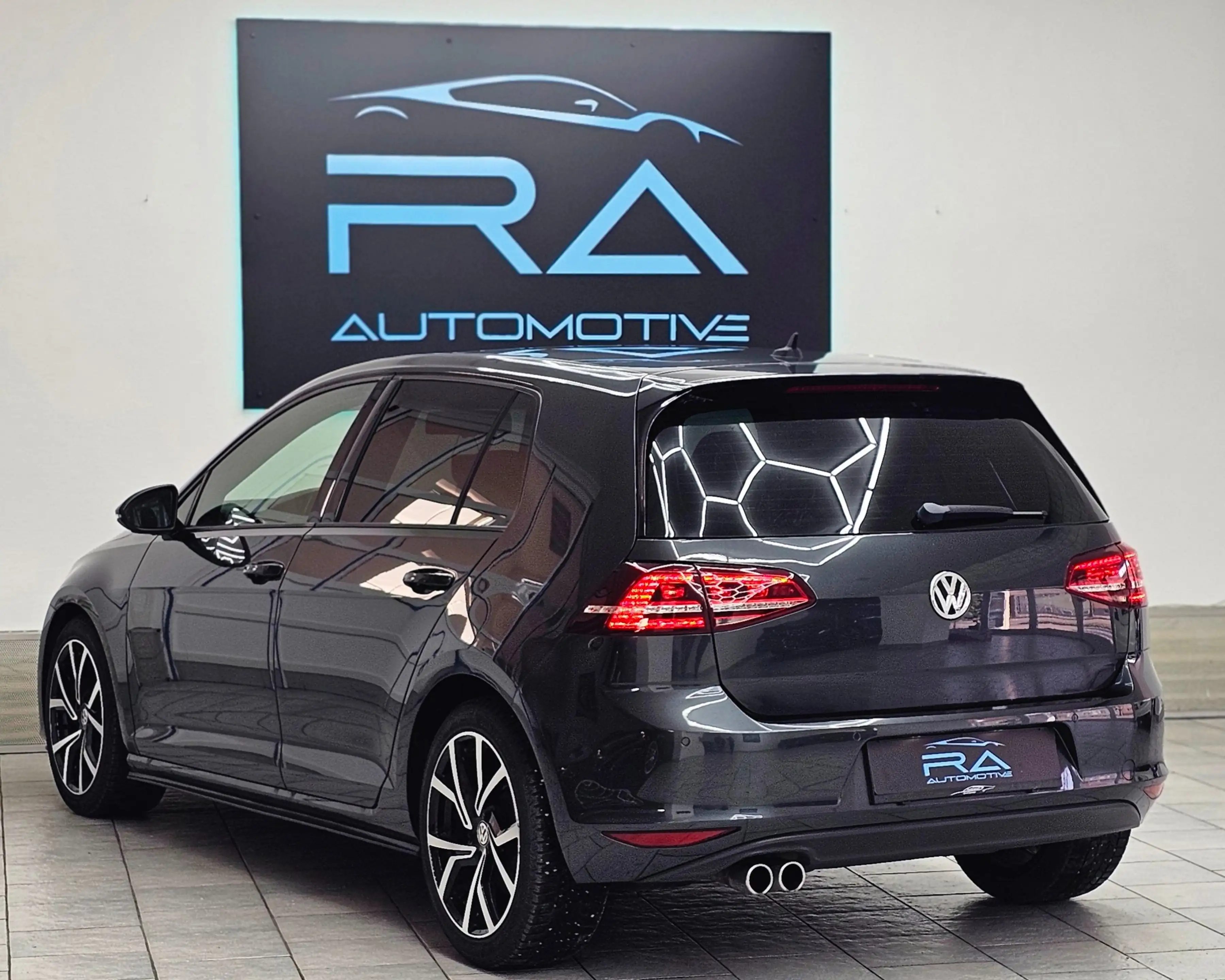 Volkswagen Golf GTD GTD BMT — photo 6