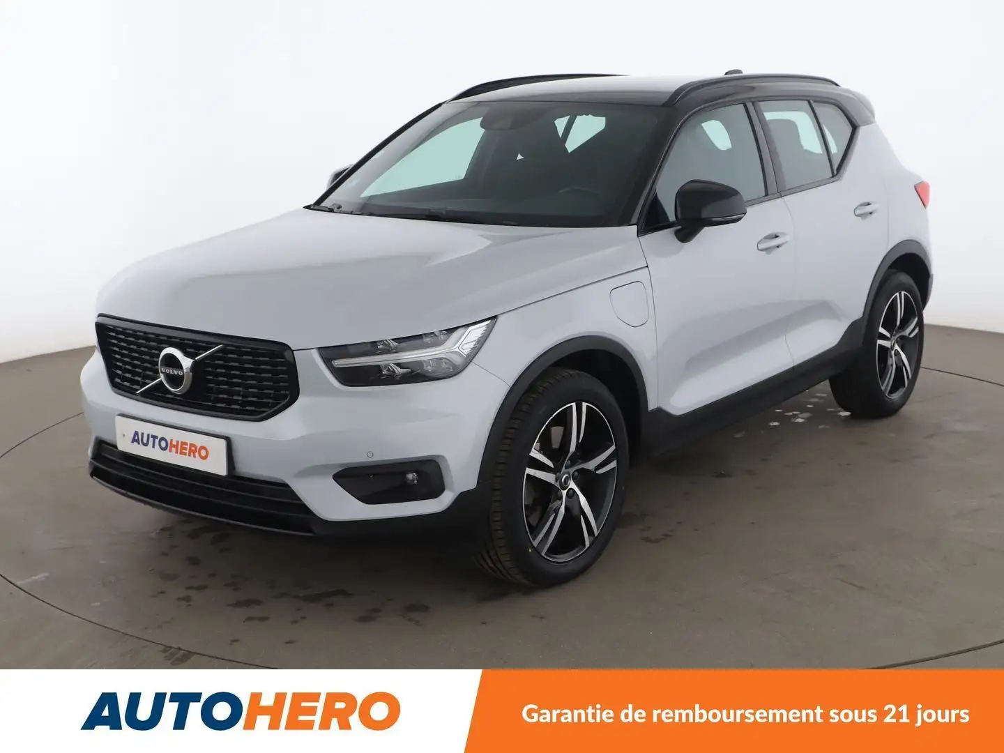 Volvo XC40 1.5 T5 TWE R-Design DCT Blanc - 1