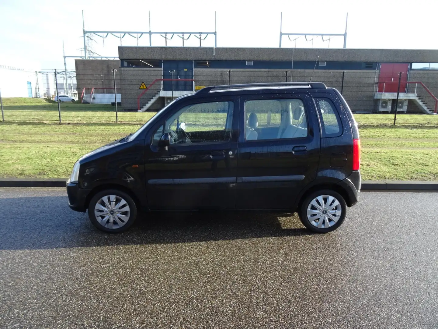 Opel Agila 1.2-16V Flexx cool Zwart - 2