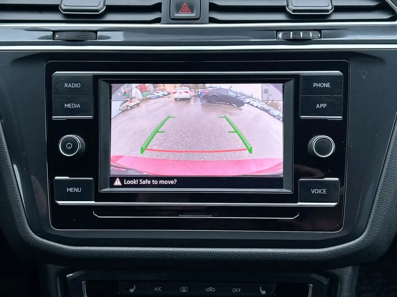 Volkswagen Tiguan снимка Volkswagen Tiguan