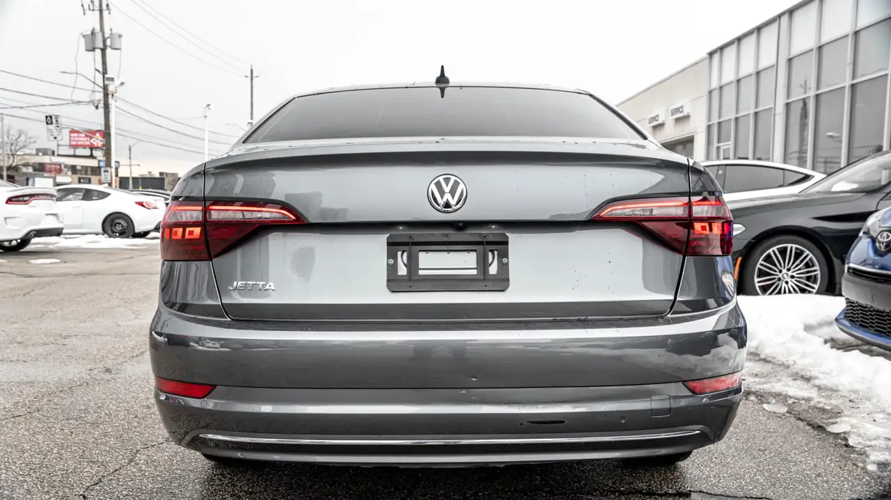Volkswagen Jetta снимка Volkswagen Jetta