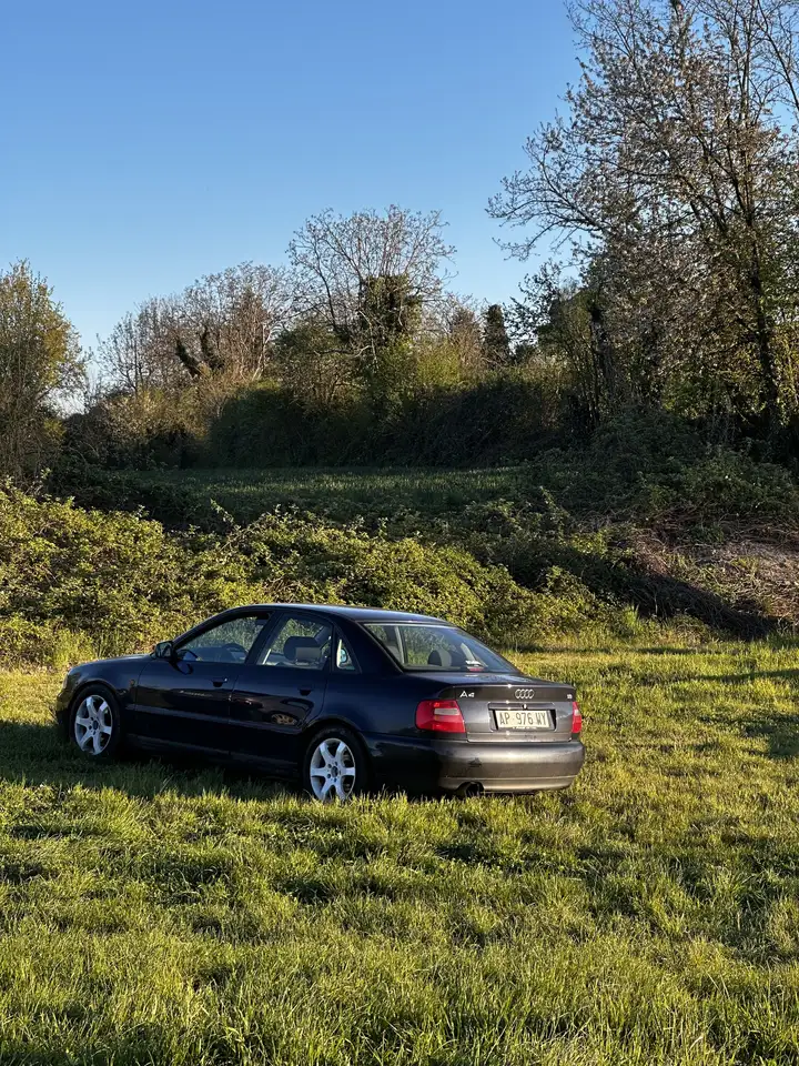Audi A4 1.8, foto 9