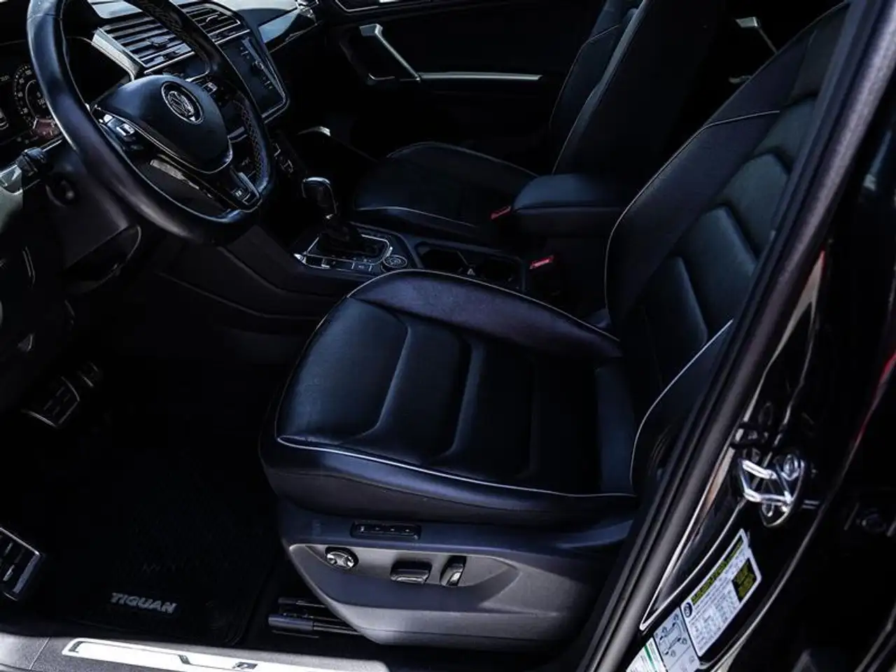Volkswagen Tiguan снимка Volkswagen Tiguan