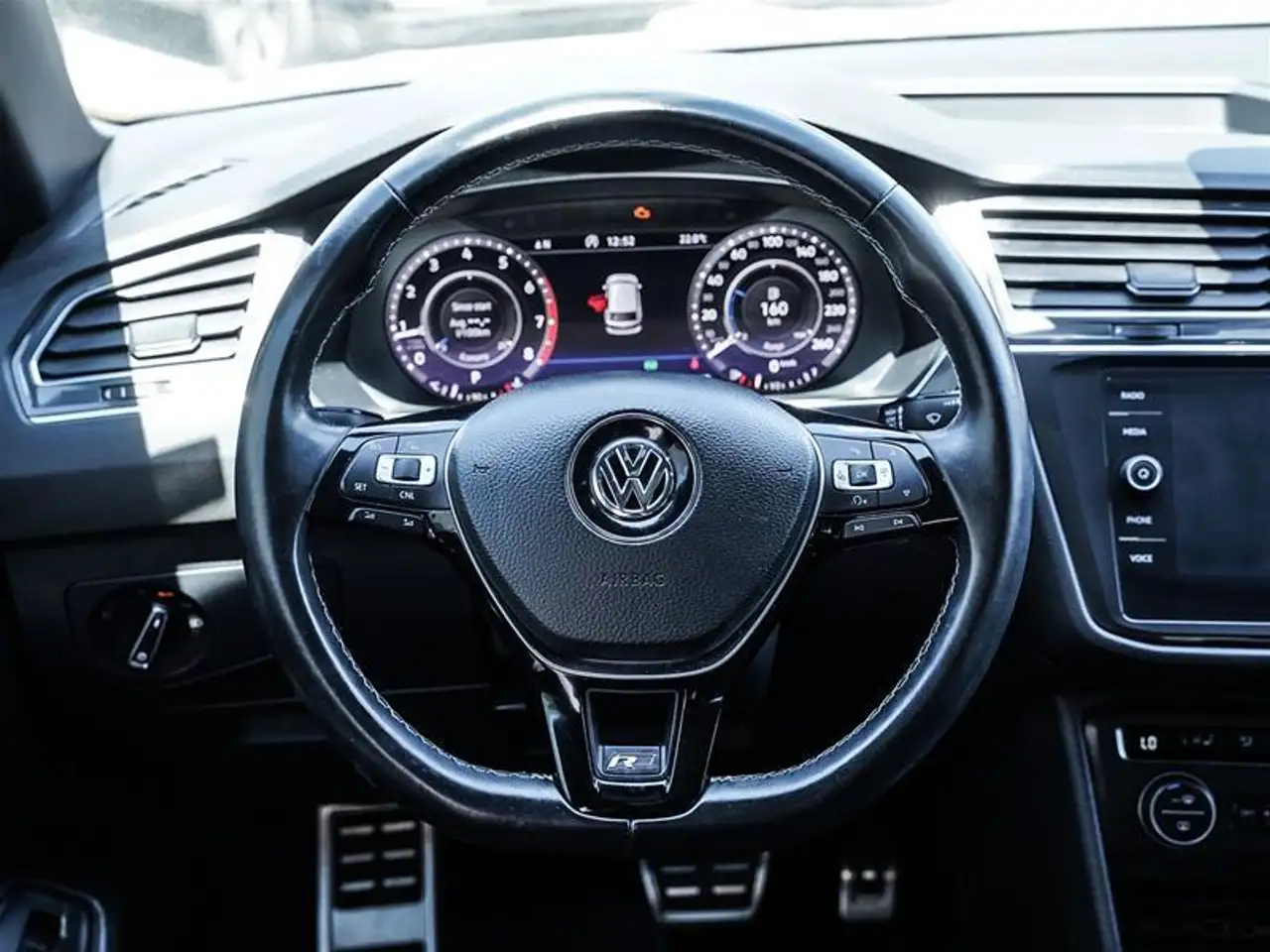 Volkswagen Tiguan снимка Volkswagen Tiguan