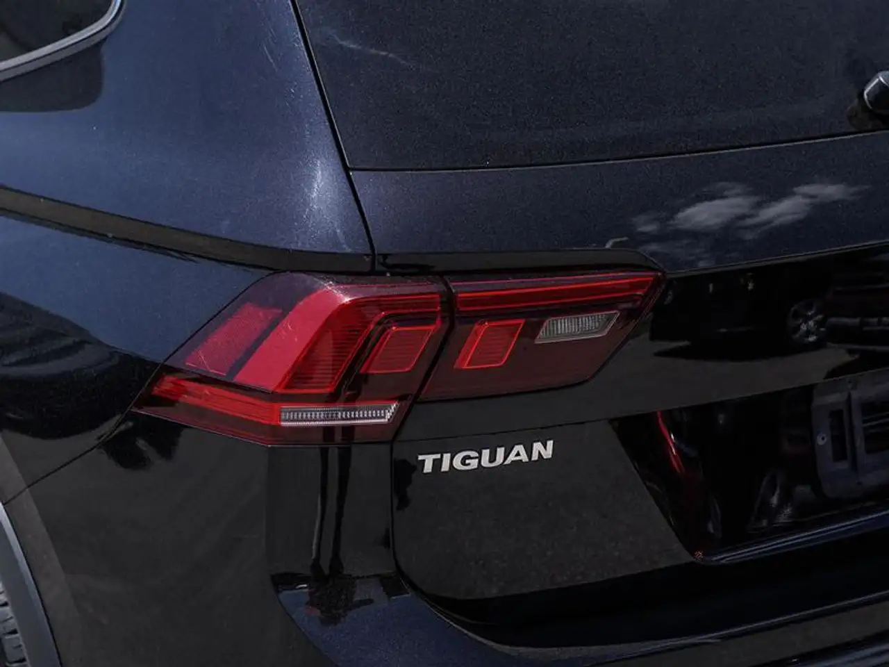 Volkswagen Tiguan снимка Volkswagen Tiguan