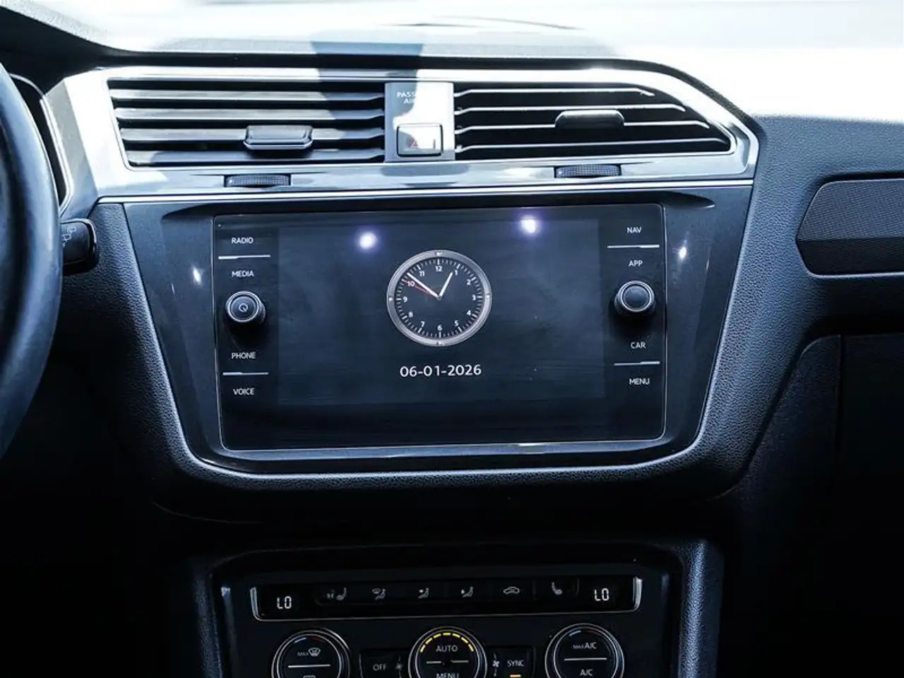 Volkswagen Tiguan снимка Volkswagen Tiguan