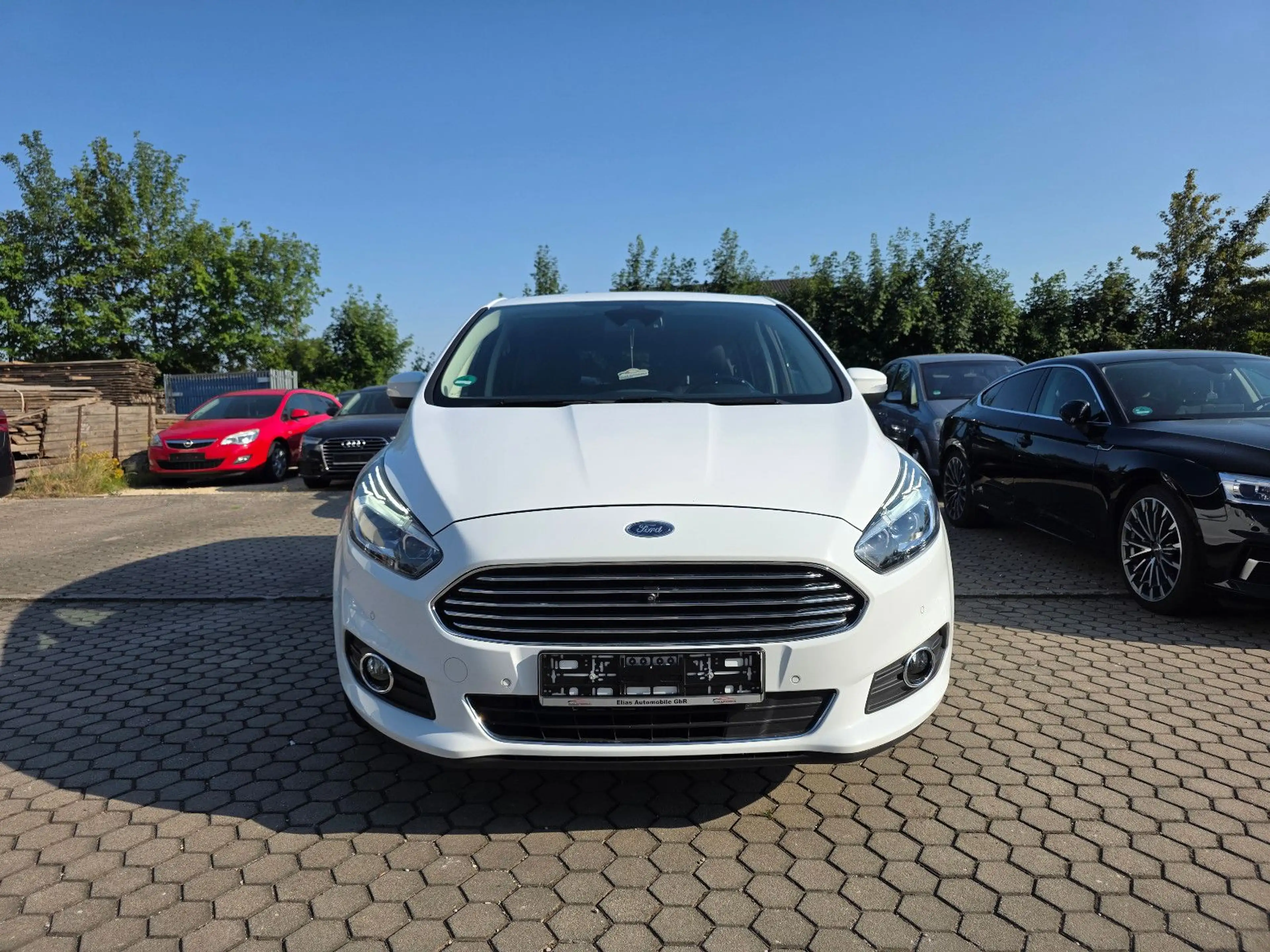 Ford S-Max S-MAX Titanium AWD — photo 11