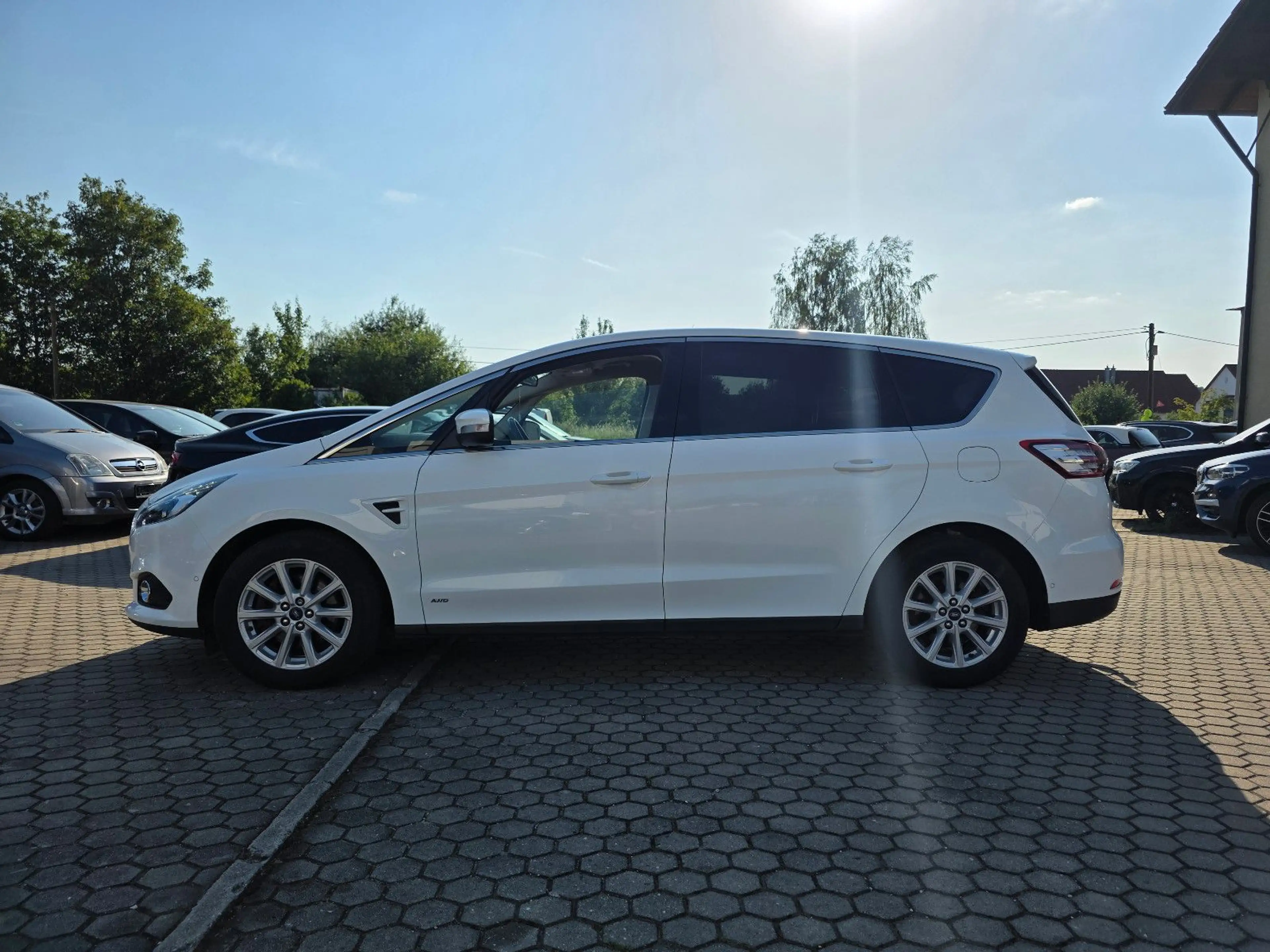 Ford S-Max S-MAX Titanium AWD — photo 2