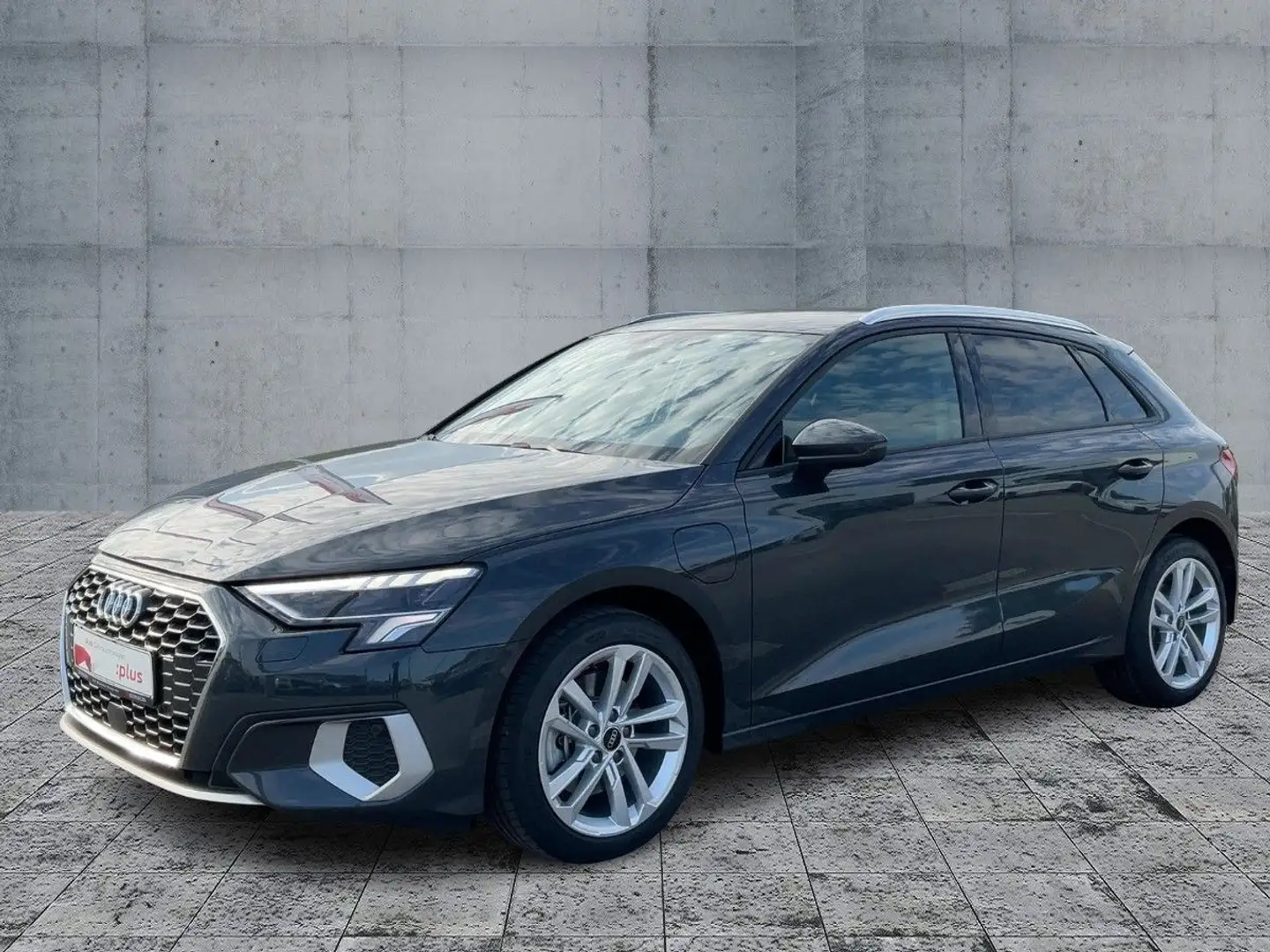 Audi A3 40 TFSI e S-TR ADVANCED LED+NAV+AHK Grau - 2