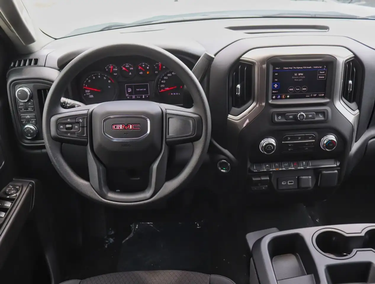 GMC Sierra 1500 снимка GMC Sierra 1500