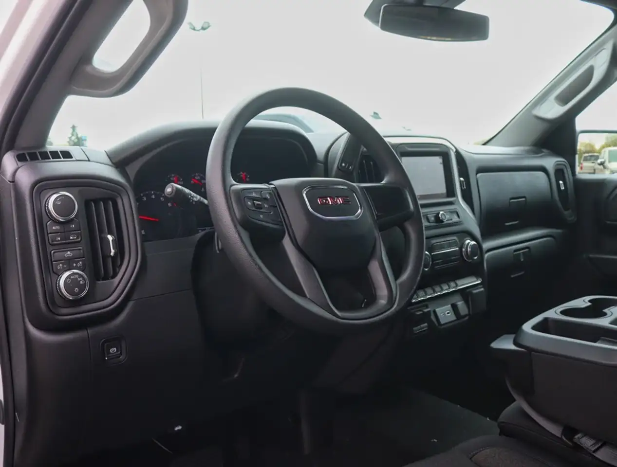 GMC Sierra 1500 снимка GMC Sierra 1500