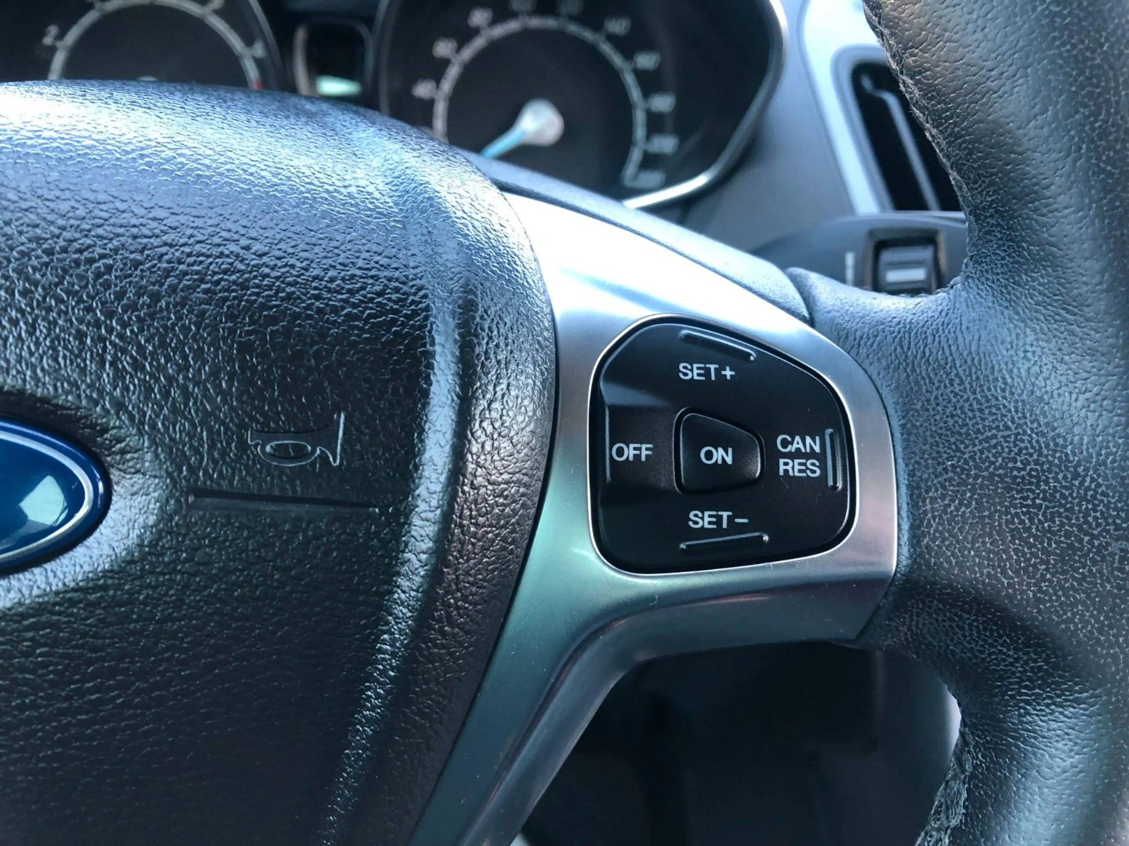 Ford B-Max B-MAX Sync Edition*BT*SiHz*PDC*1,6L — photo 16