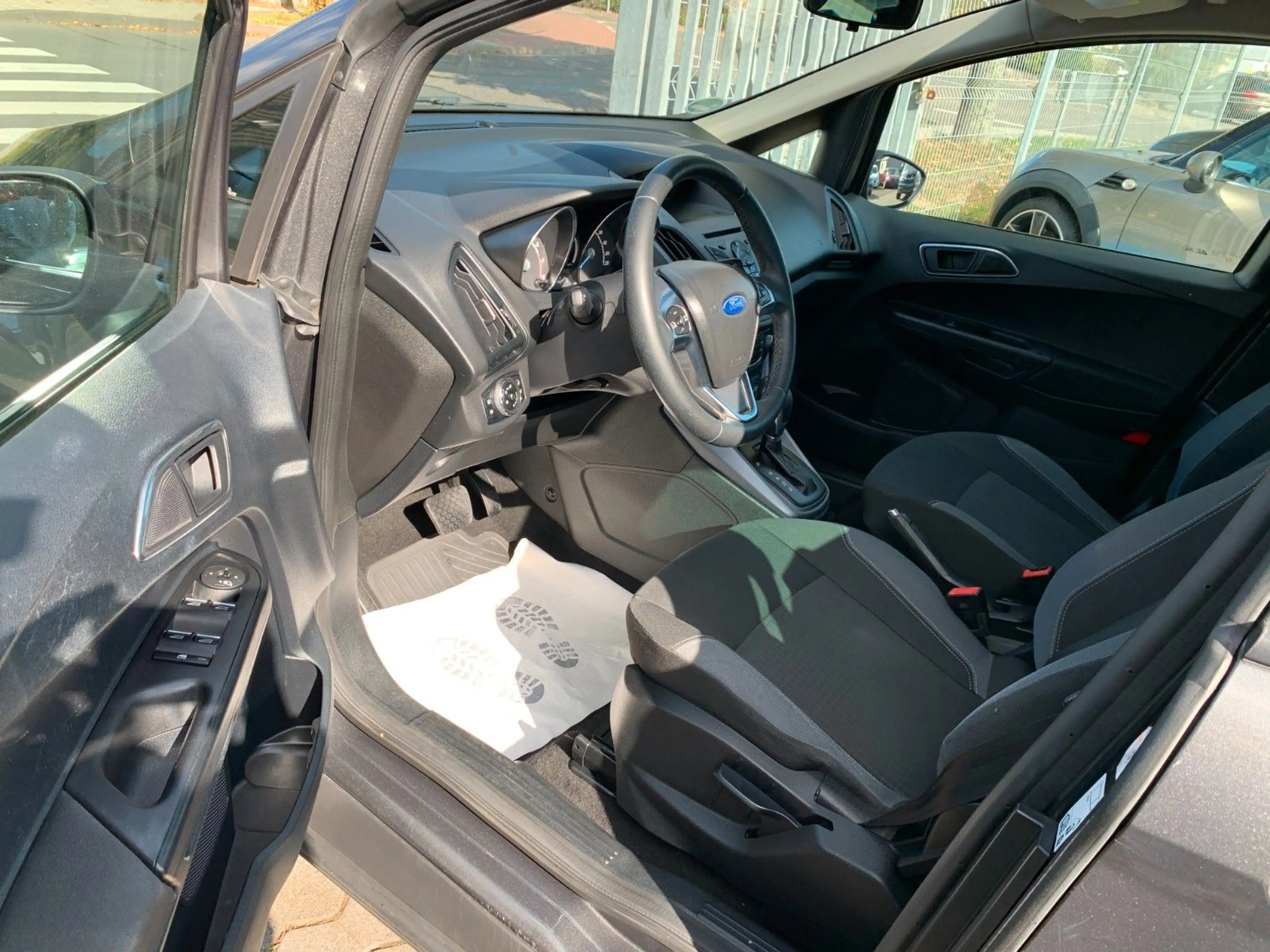 Ford B-Max B-MAX Sync Edition*BT*SiHz*PDC*1,6L — photo 14