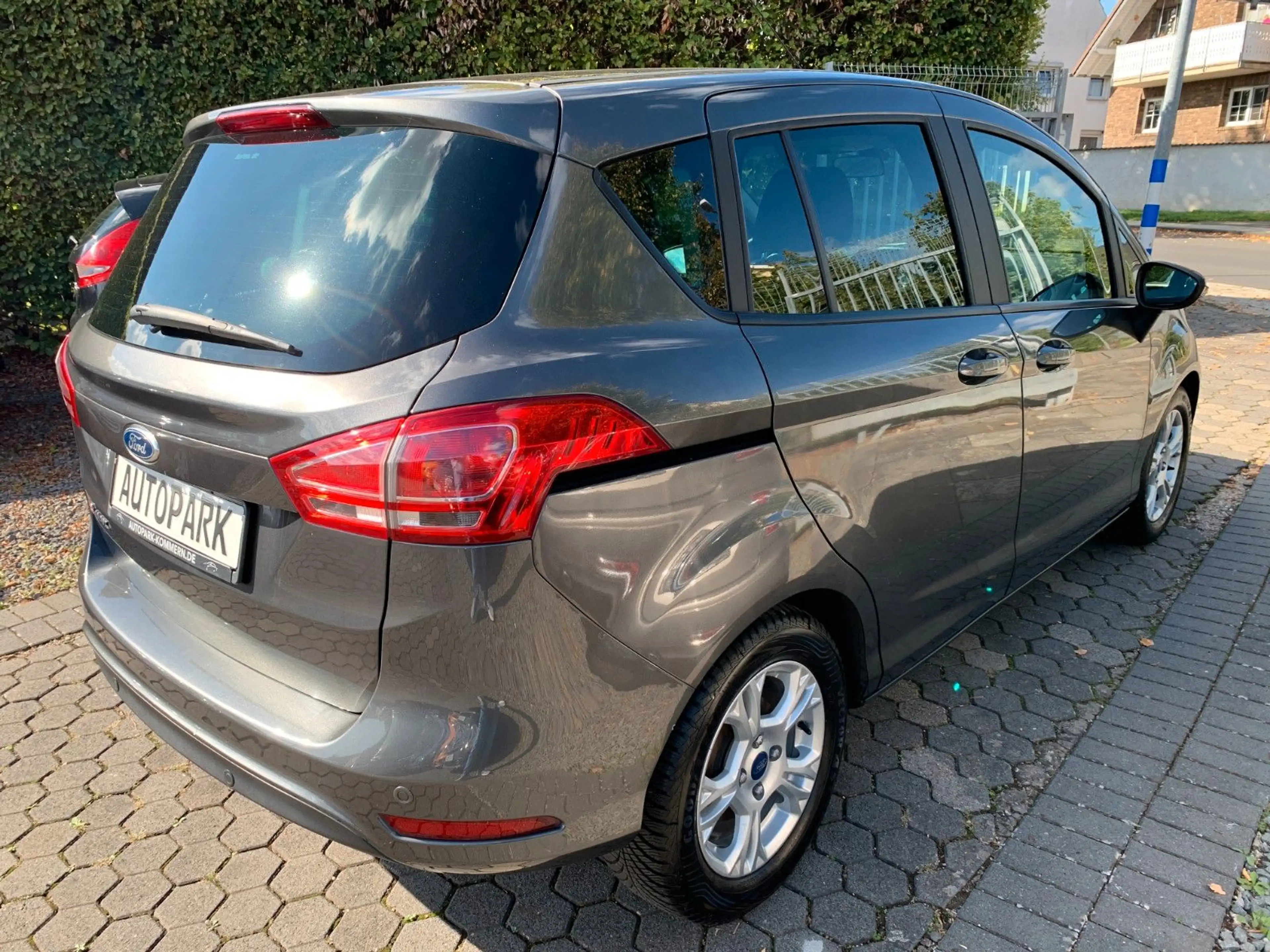 Ford B-Max B-MAX Sync Edition*BT*SiHz*PDC*1,6L — photo 9