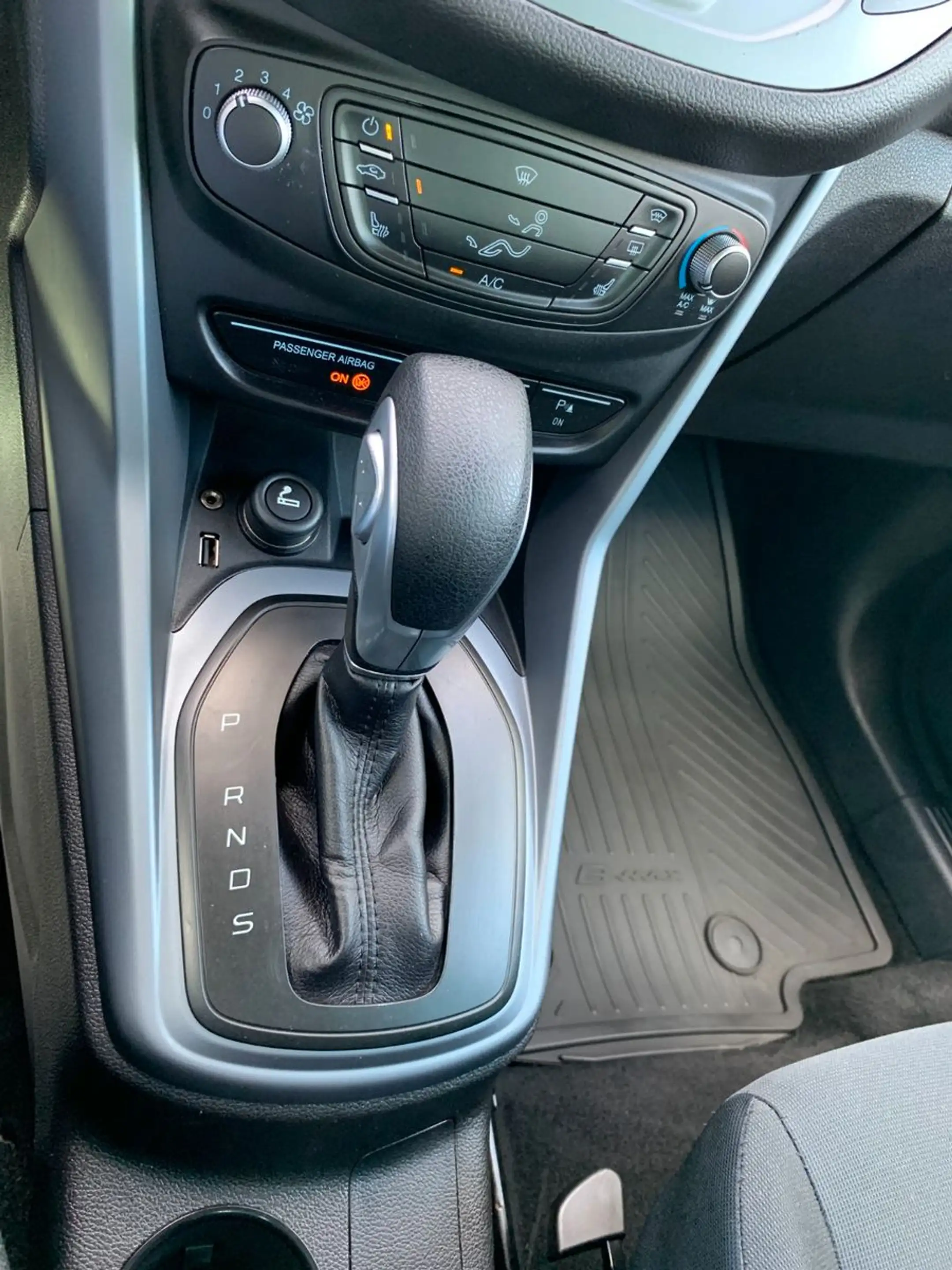 Ford B-Max B-MAX Sync Edition*BT*SiHz*PDC*1,6L — photo 28