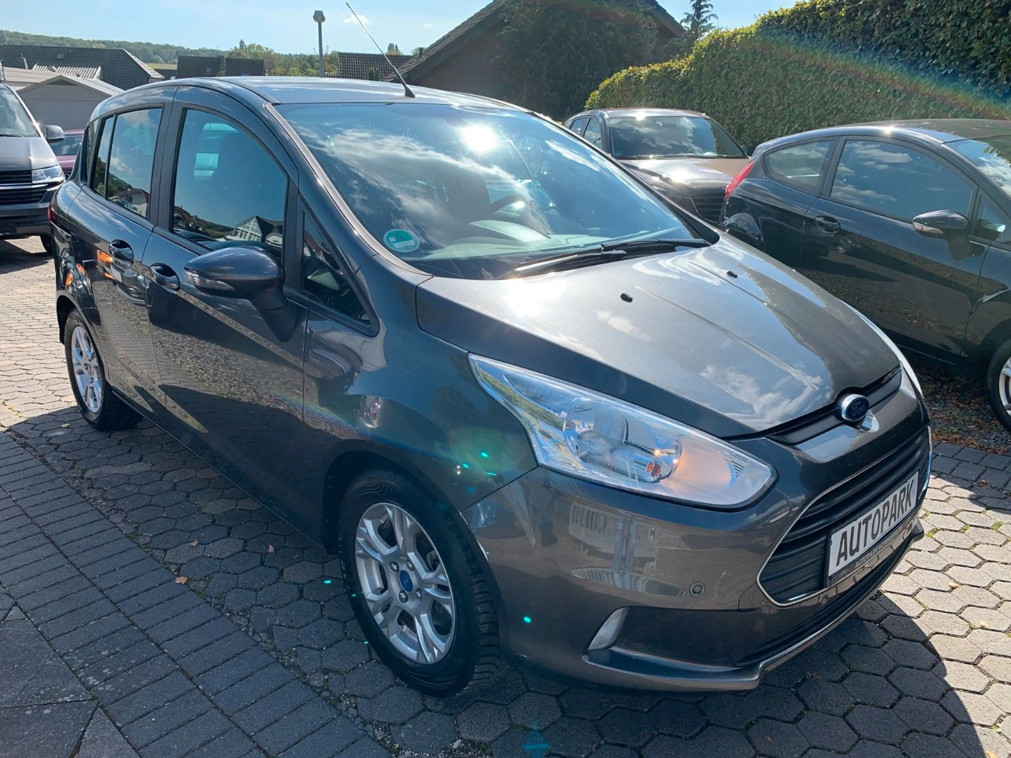 Ford B-Max B-MAX Sync Edition*BT*SiHz*PDC*1,6L — photo 3