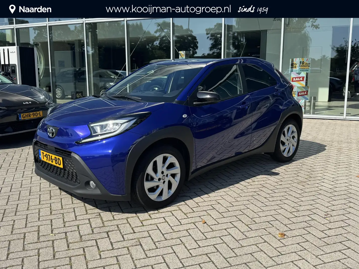 Toyota Aygo X 1.0 VVT-i MT first Lmv|Nav|Camera Blauw - 1