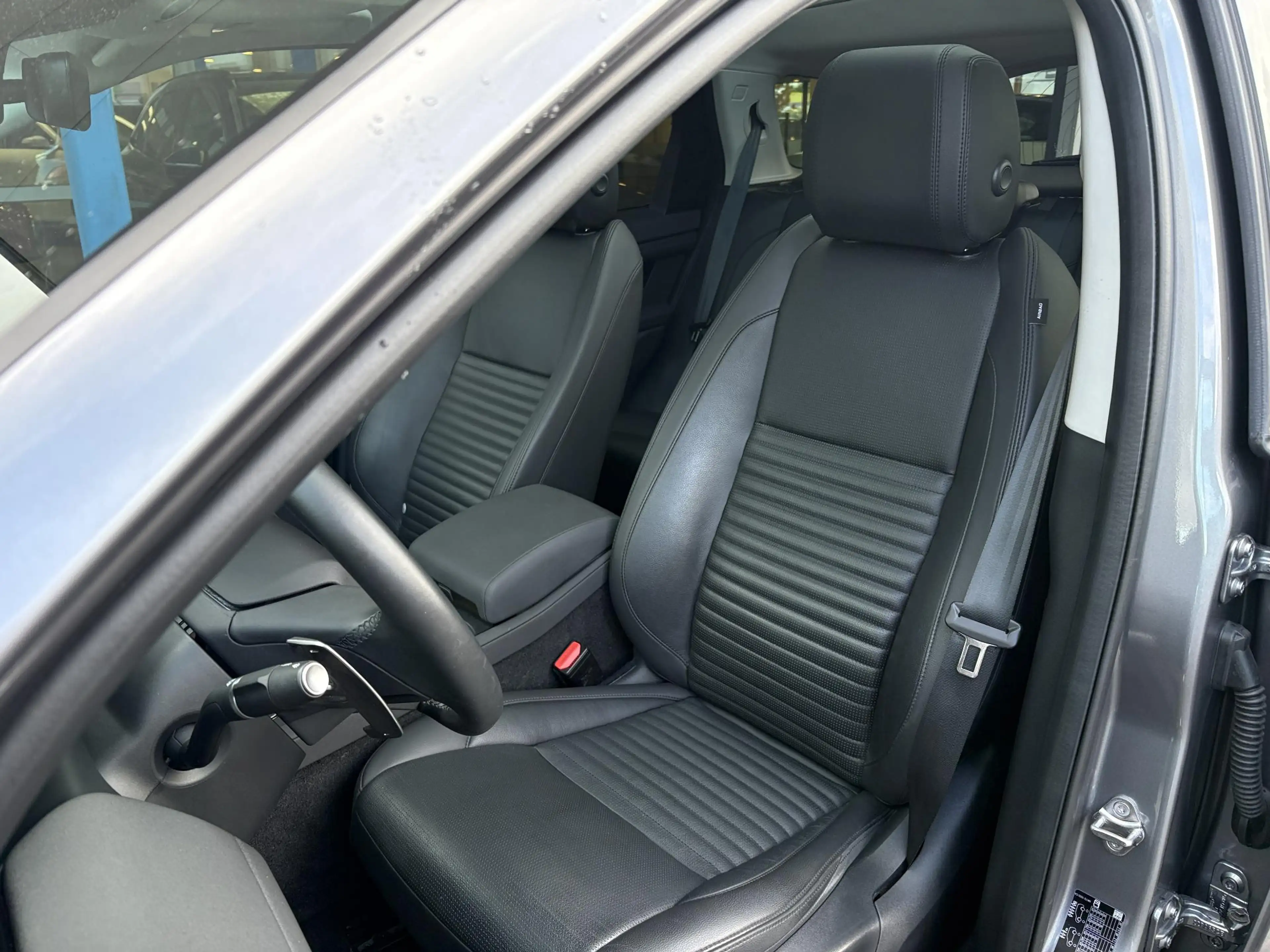 Land Rover Discovery Sport 1.5 P300e PHEV S | Panoramadak | Geheugenstoel | C — photo 12