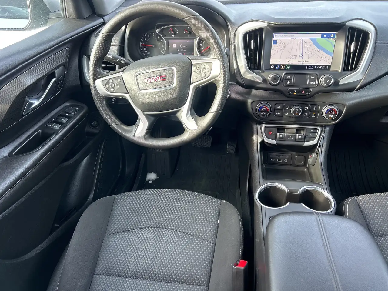 GMC Terrain снимка GMC Terrain