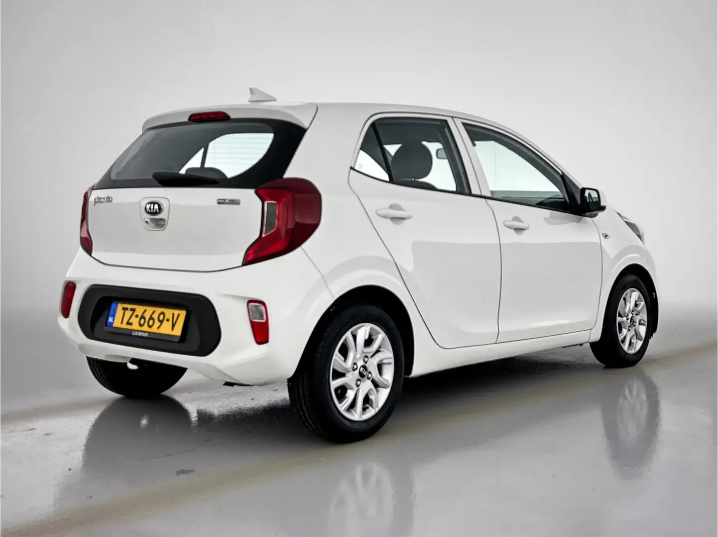 Kia Picanto 1.0 CVVT ComfortPlusLine Navigator Op afspraak bes Wit - 2