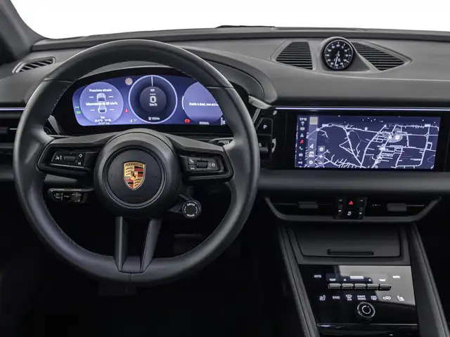 Porsche Macan view 11