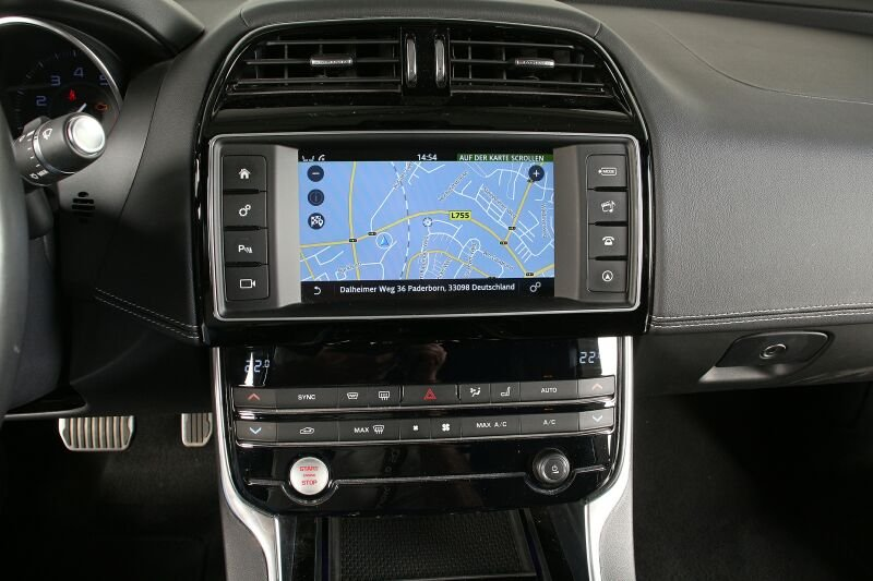 Jaguar XE 3.0 V6 S Sportpaket ACC Xen Navi el.Glasd — photo 10