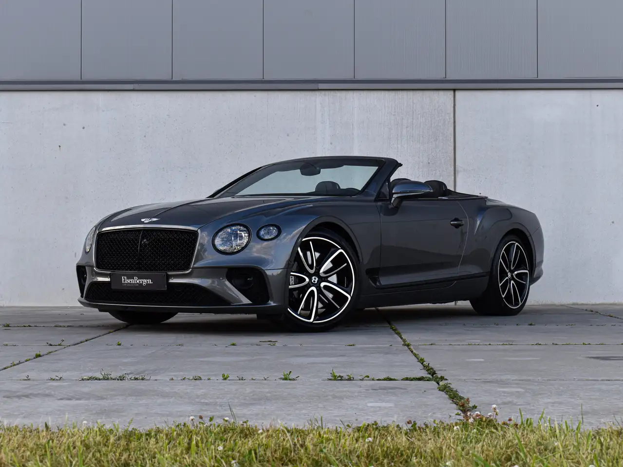 Bentley Continental GTC 2022