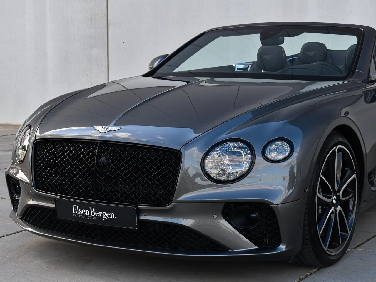 Bentley Continental GTC 2022 — фото 20