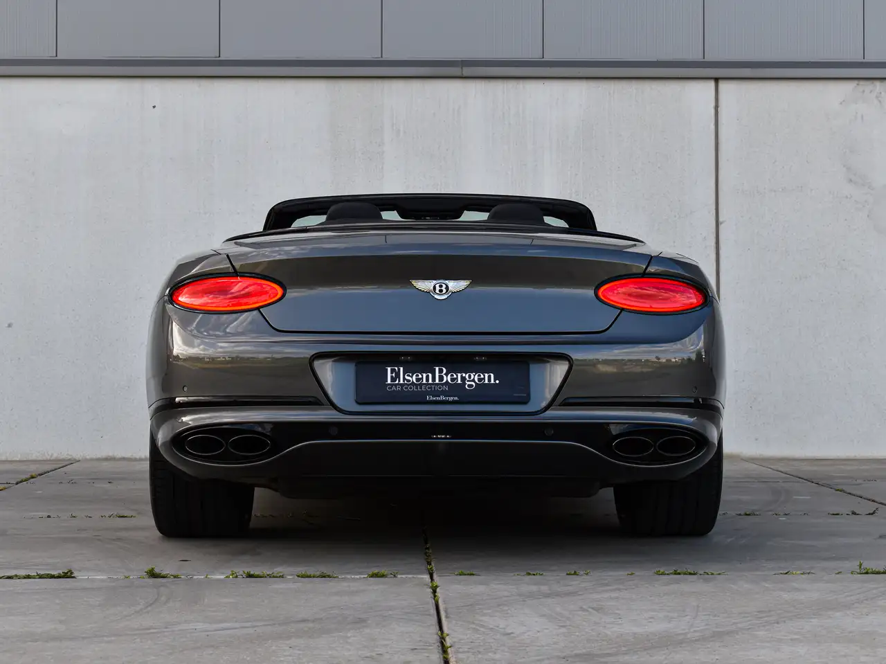 Bentley Continental GTC 2022 — фото 13