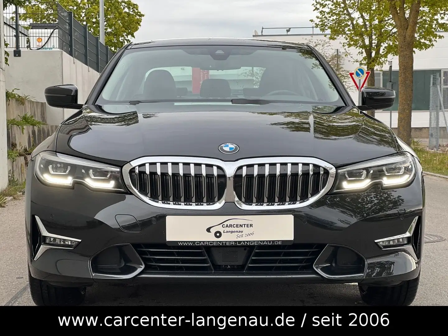 BMW 320 d xDrive Luxury Line + 8 x ALUFELGEN Schwarz - 2
