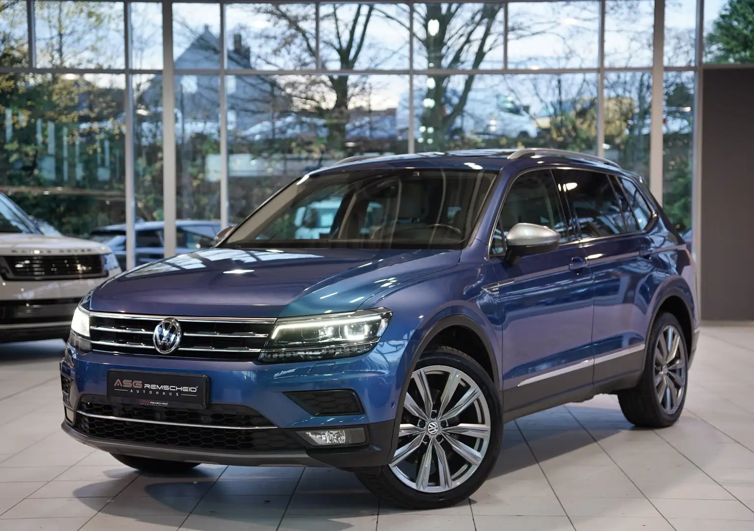 Volkswagen Tiguan Allspace Highline 4M *7-Sitz*Virtual*Pano Bleu - 1