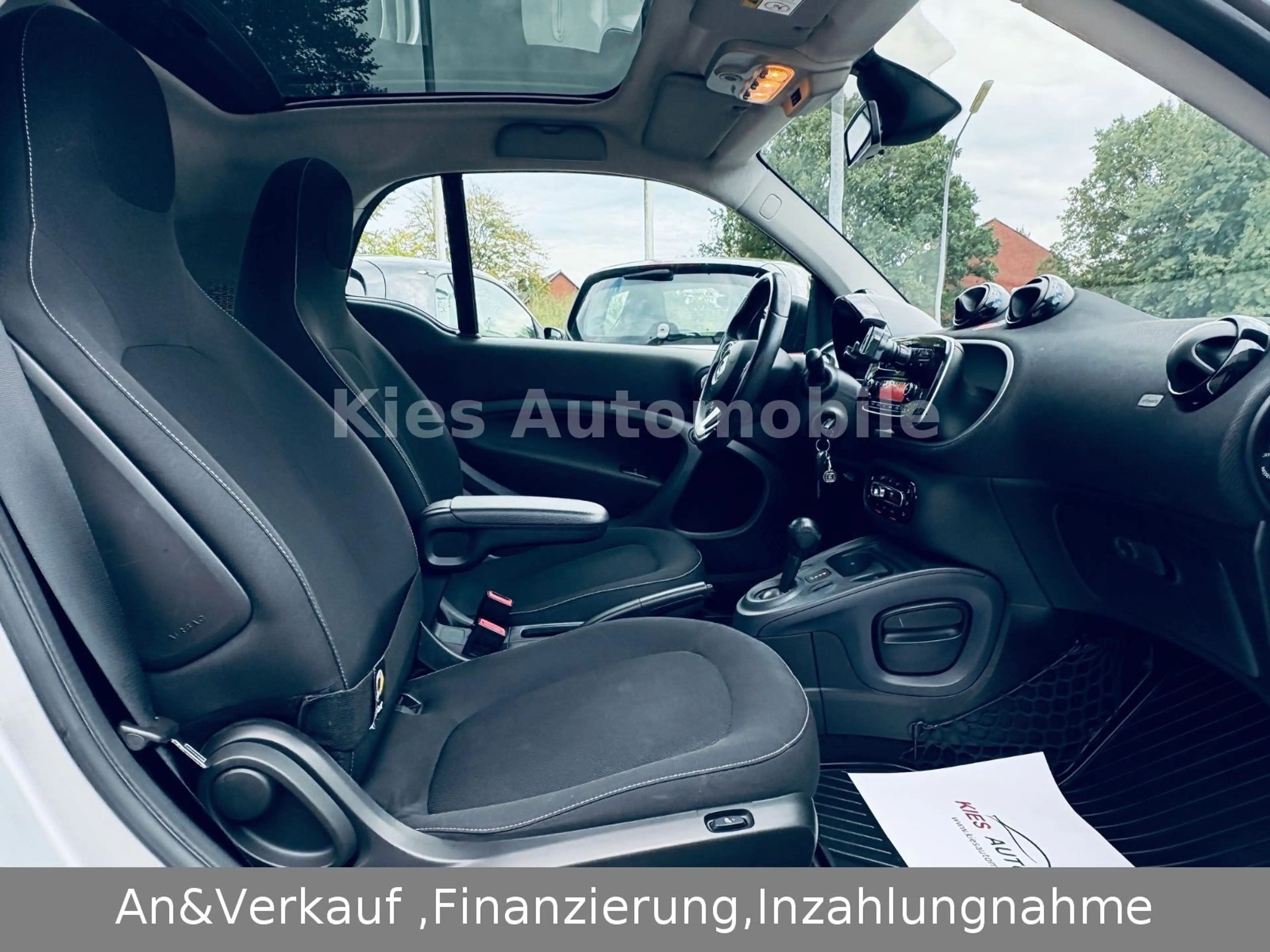 smart forTwo Passion 90Ps AUTOM/PANO/SITZ/KLIMA/2HAND — photo 14