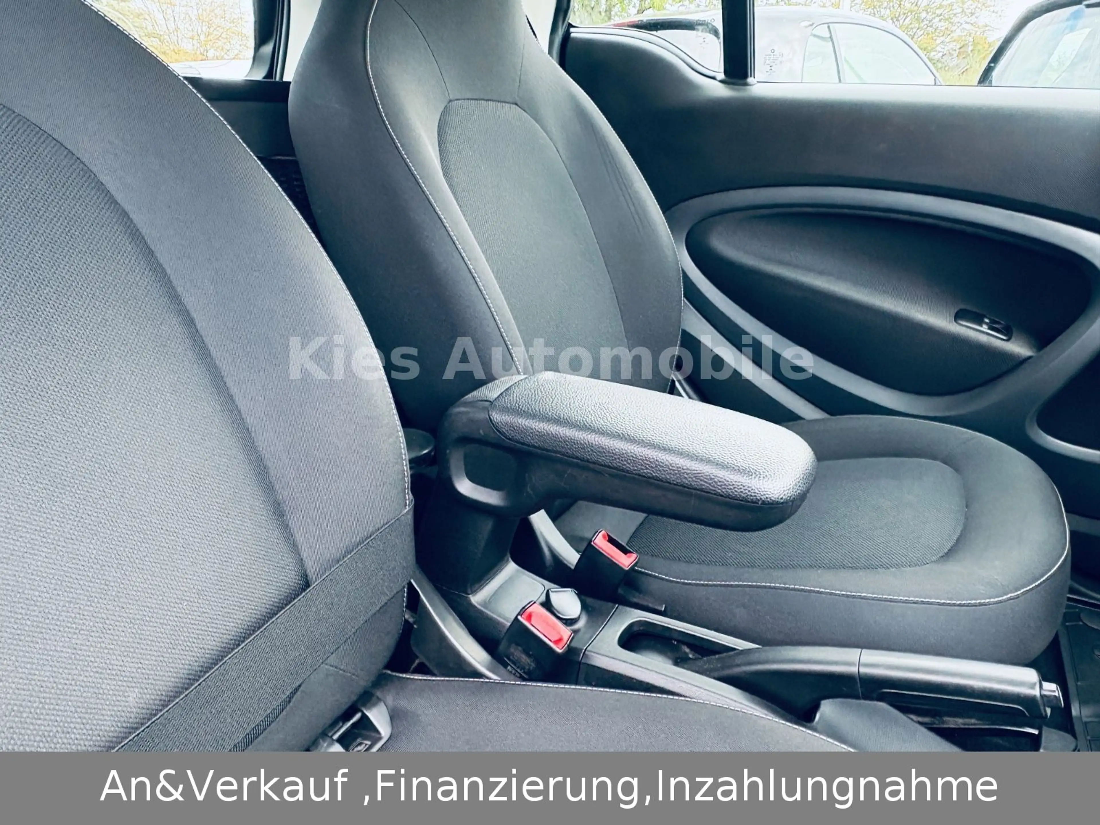 smart forTwo Passion 90Ps AUTOM/PANO/SITZ/KLIMA/2HAND — photo 15