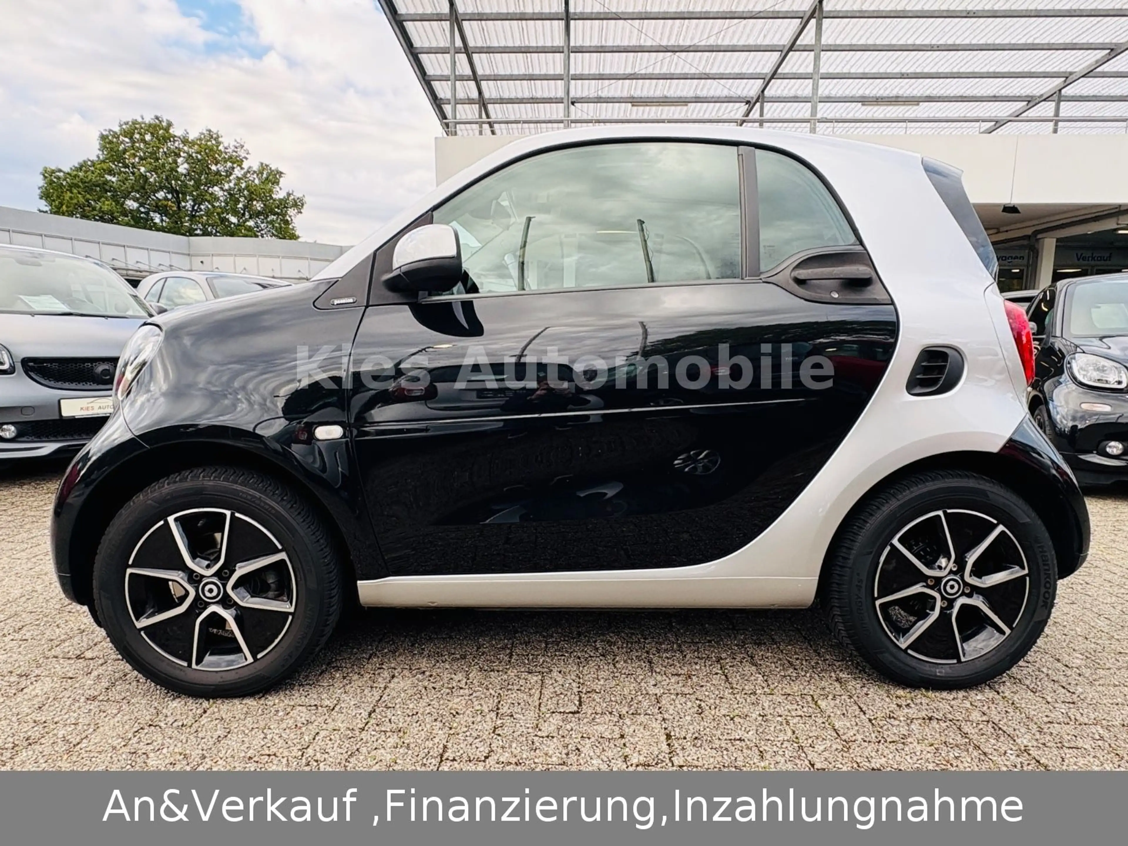 smart forTwo Passion 90Ps AUTOM/PANO/SITZ/KLIMA/2HAND — photo 3