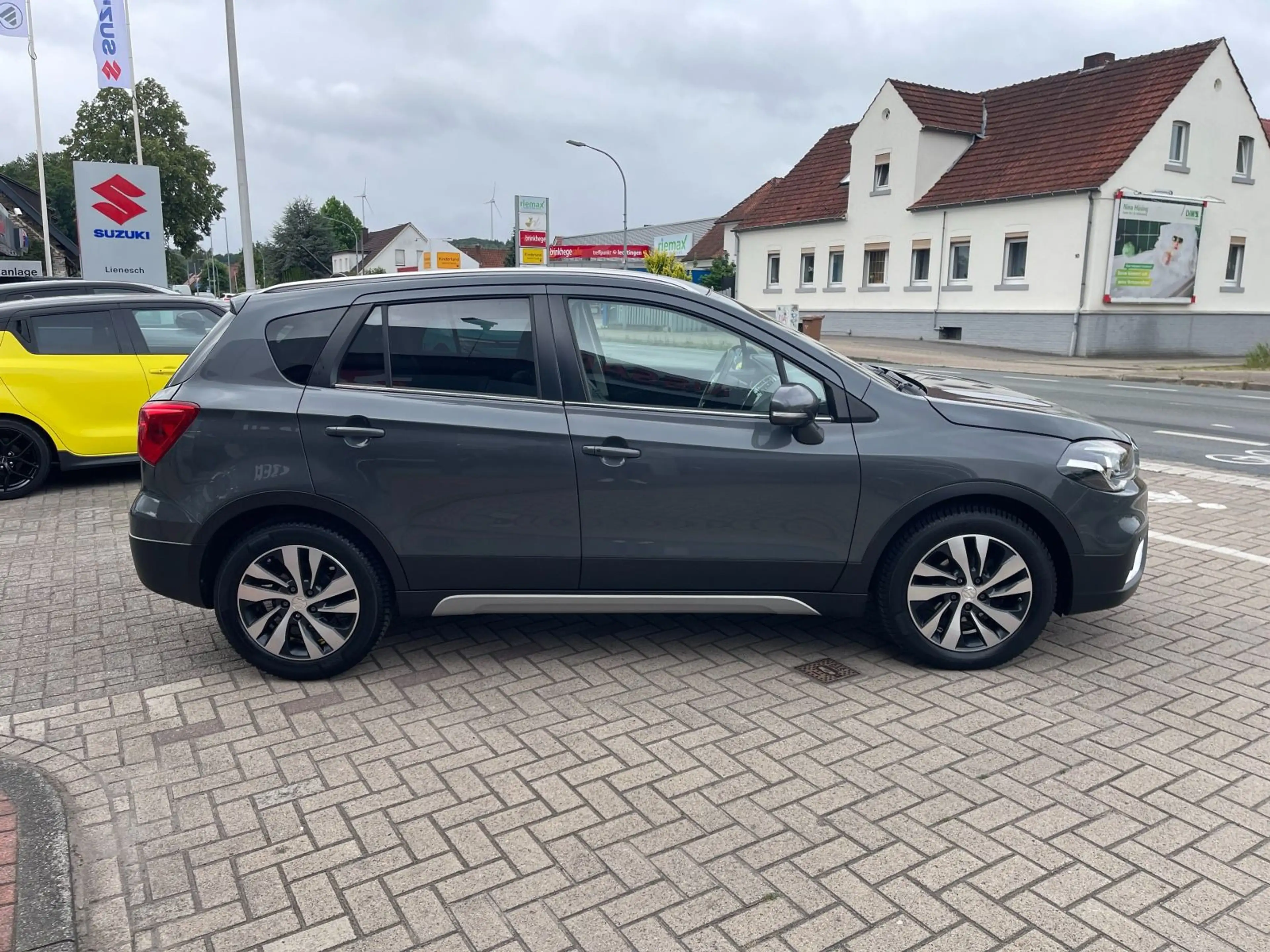Suzuki SX4 S-Cross Comfort+ 4x4/AHK/Allwetter — photo 5