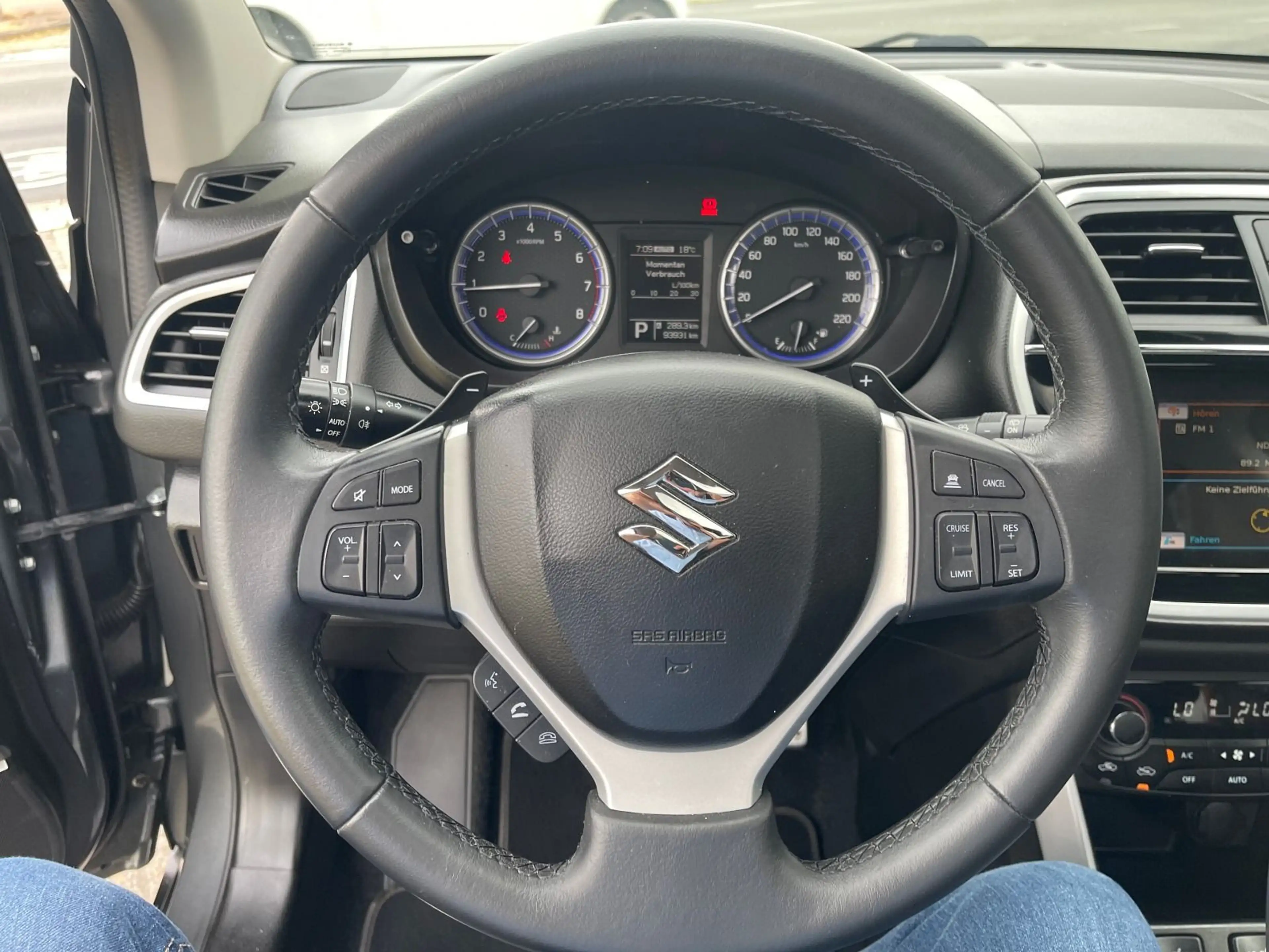 Suzuki SX4 S-Cross Comfort+ 4x4/AHK/Allwetter — photo 14