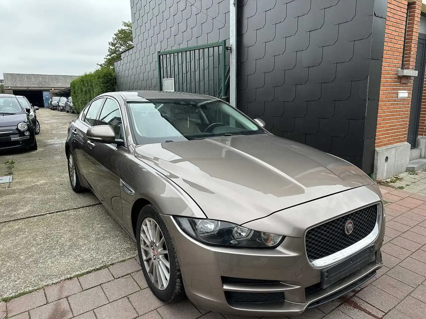 Jaguar XE 2.0 D MET 198DKM PROBLEEM MOTOR Brun - 2