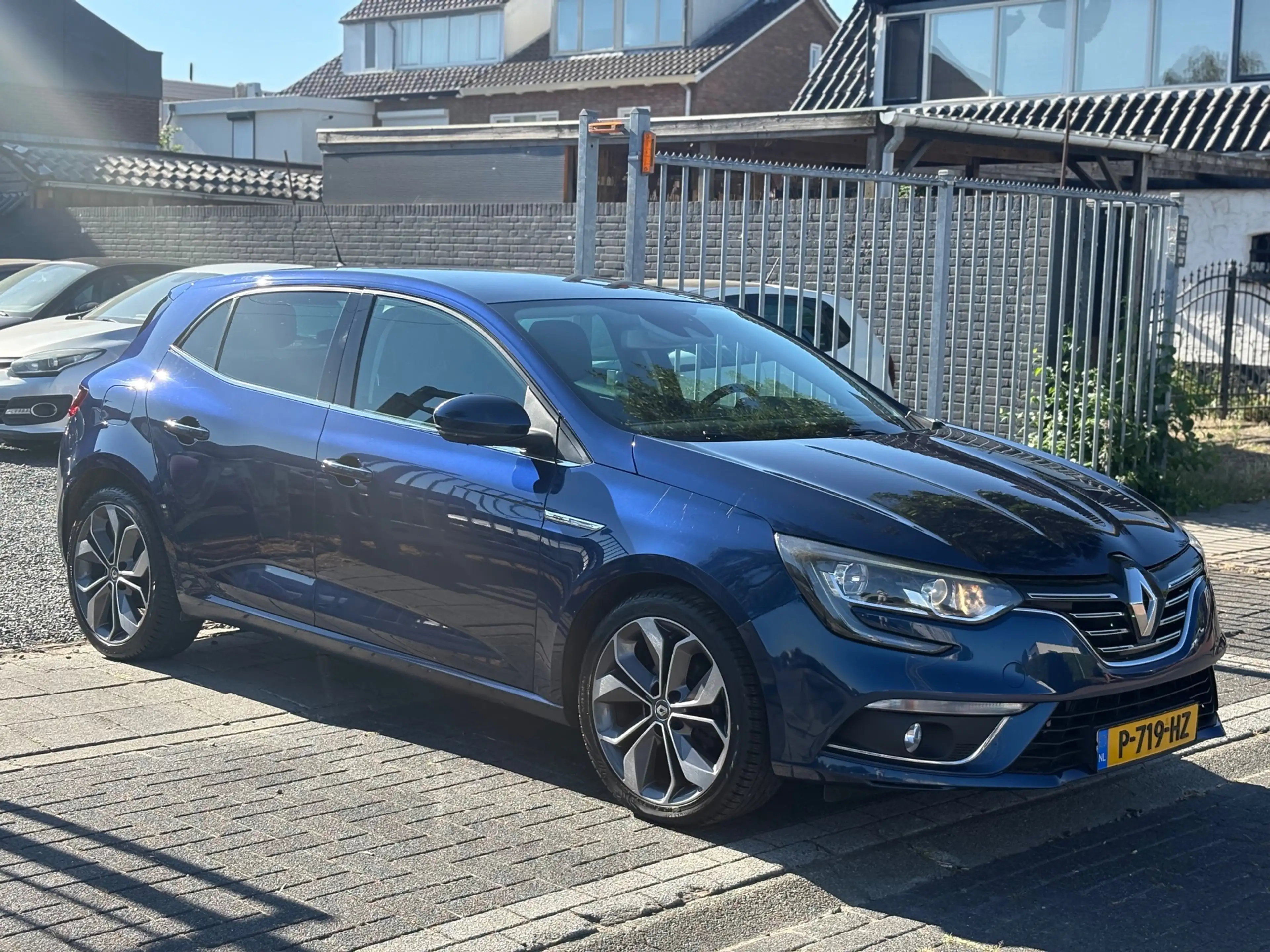 Renault Megane 1.2 TCe Bose| Navigatie | 18” LMV | Half Leder | S — photo 13