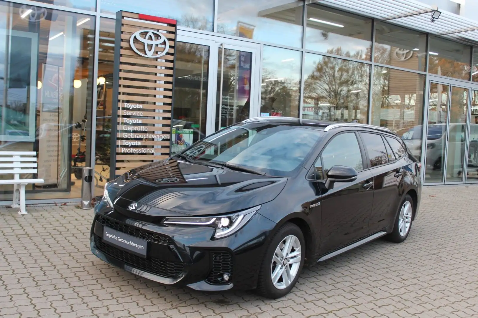 Suzuki Swace 1.8 Hybrid Comfort+*GJR*PDC*KAMERA*LED*SHZ Schwarz - 1