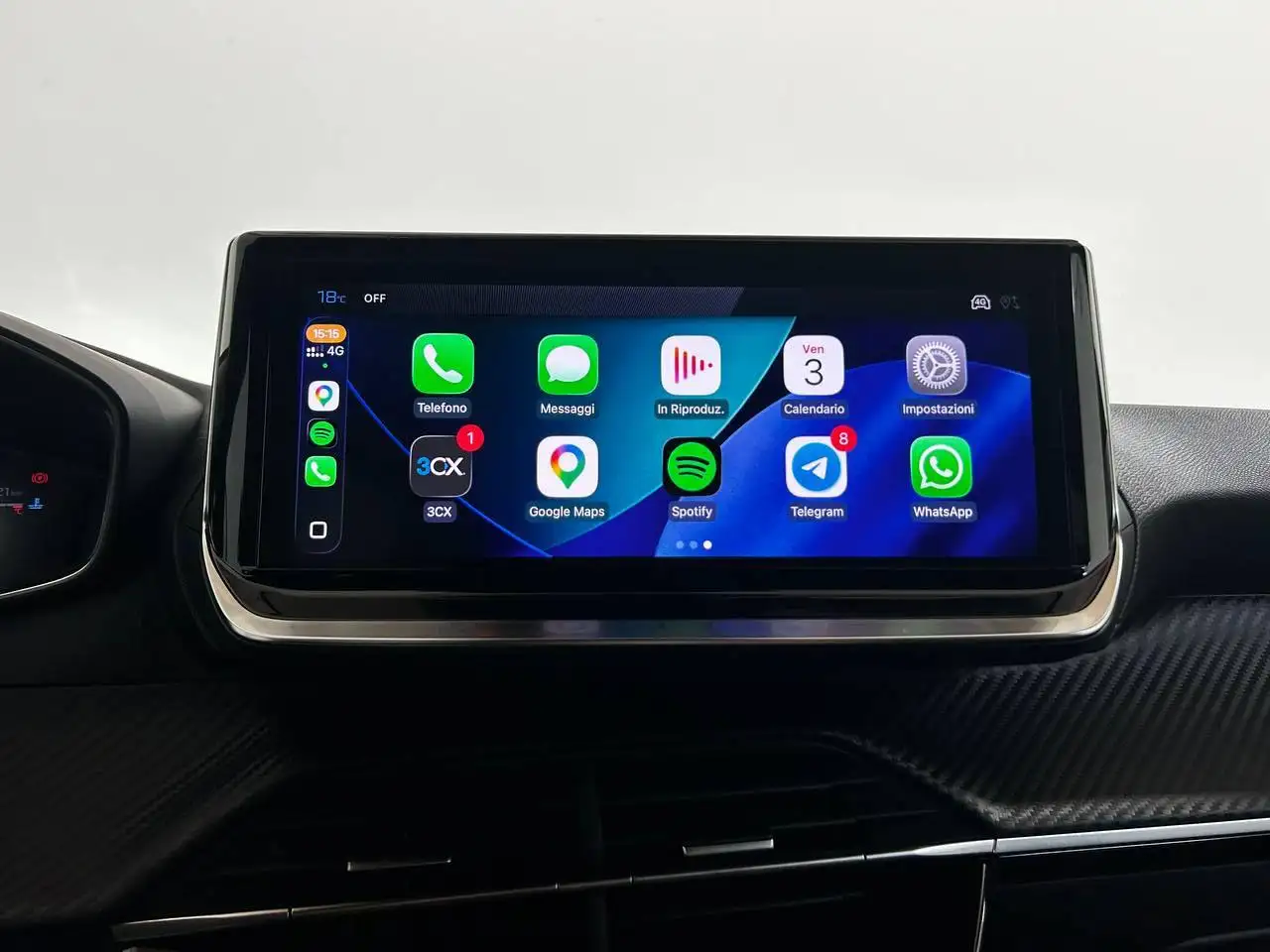 Peugeot 2008 PureTech 100 S&S Allure 21