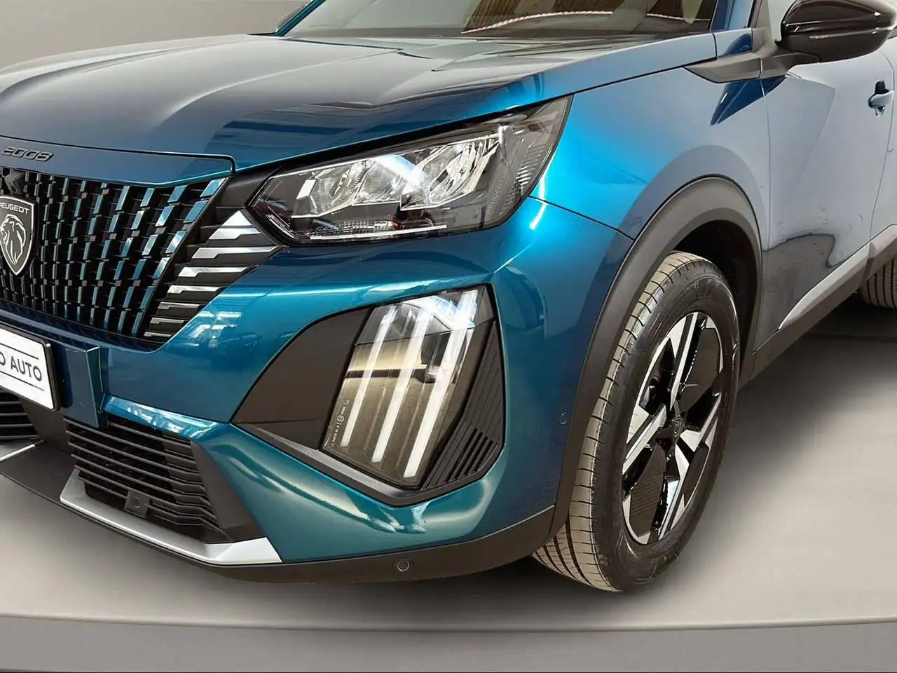 Peugeot 2008 PureTech 100 S&S Allure 31