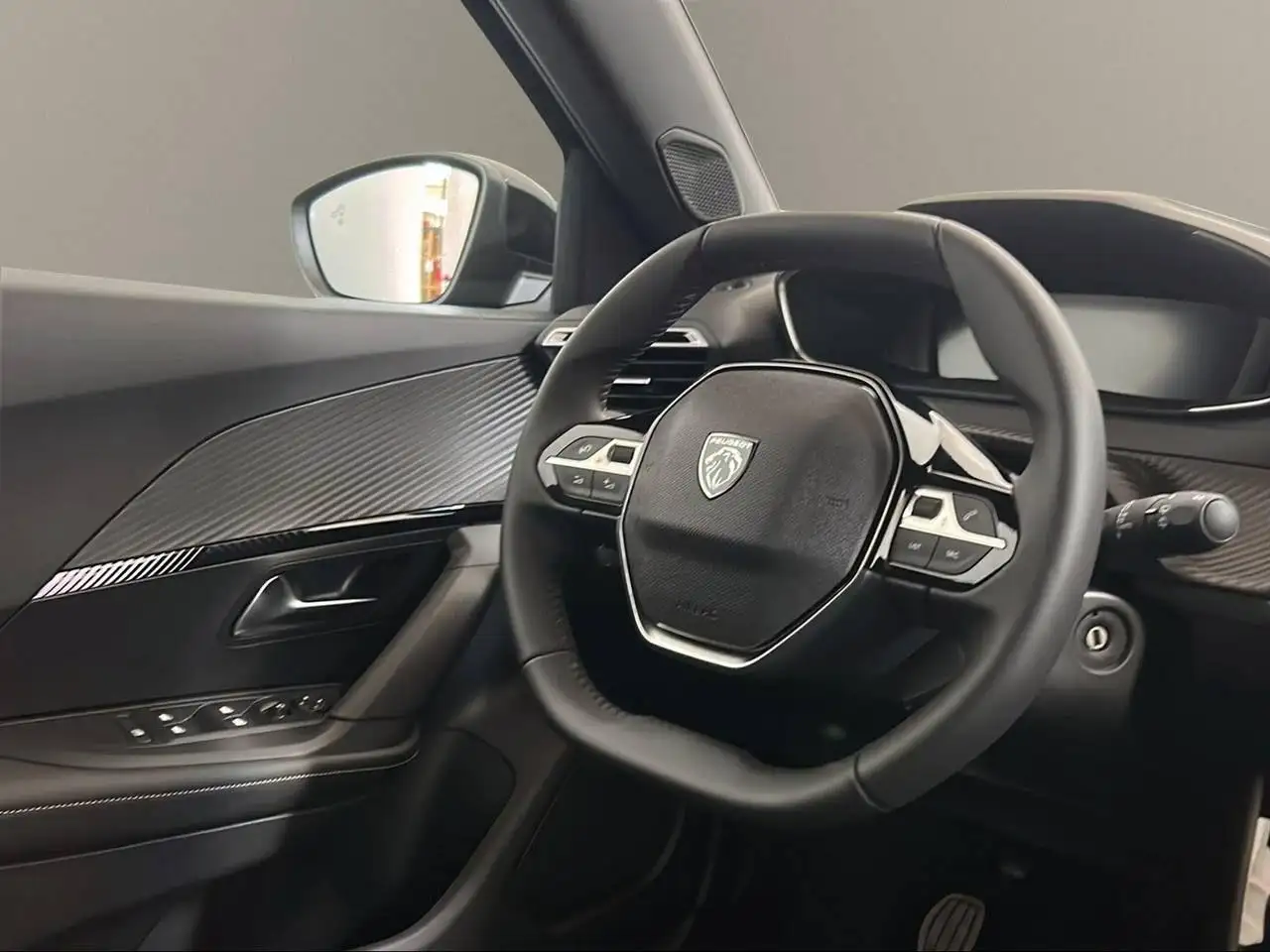 Peugeot 2008 PureTech 100 S&S Allure 24